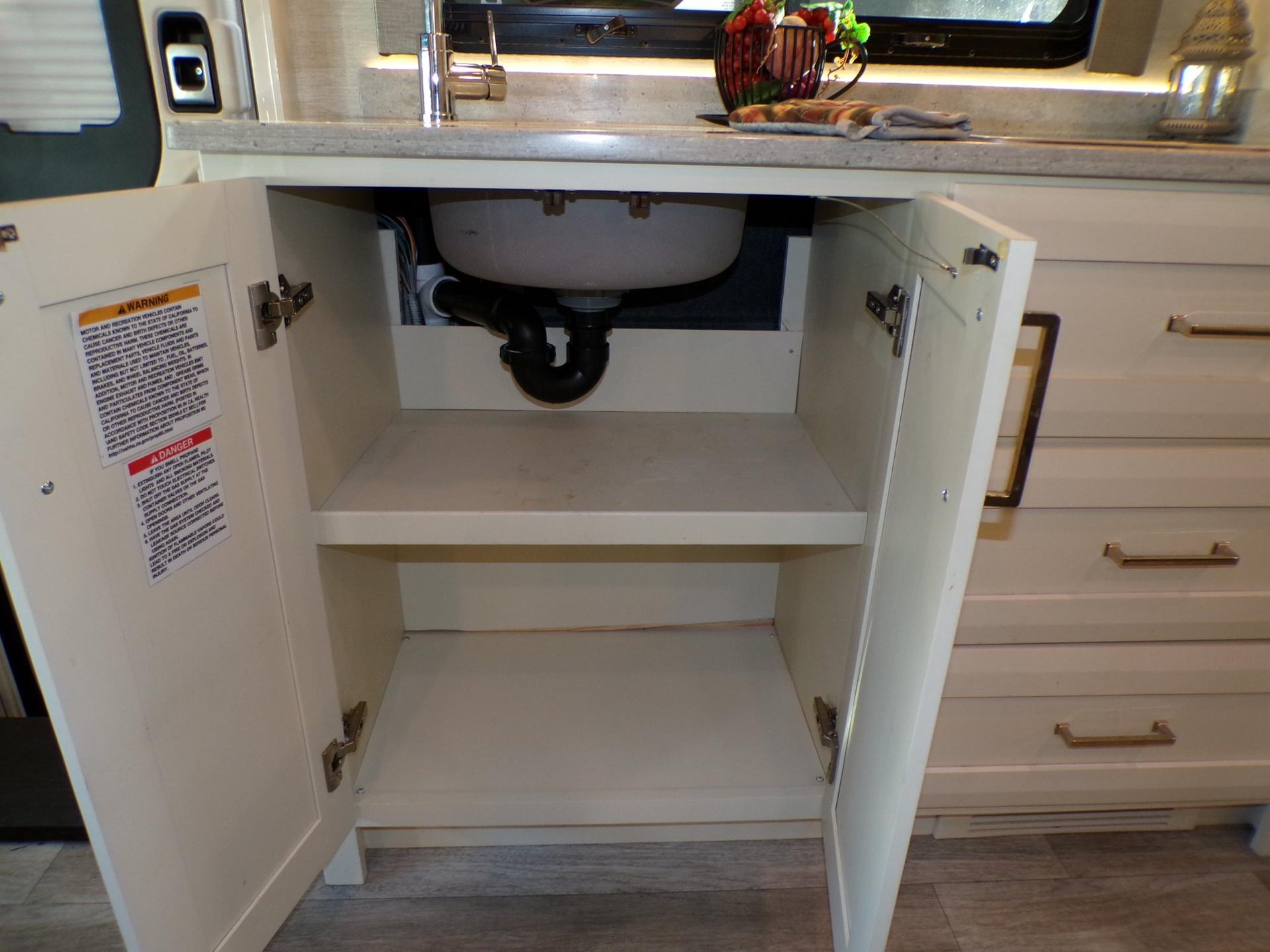 2023 Tiffin Motorhomes 2023 Tiffin Motorhomes Wayfarer - thumbnail 37