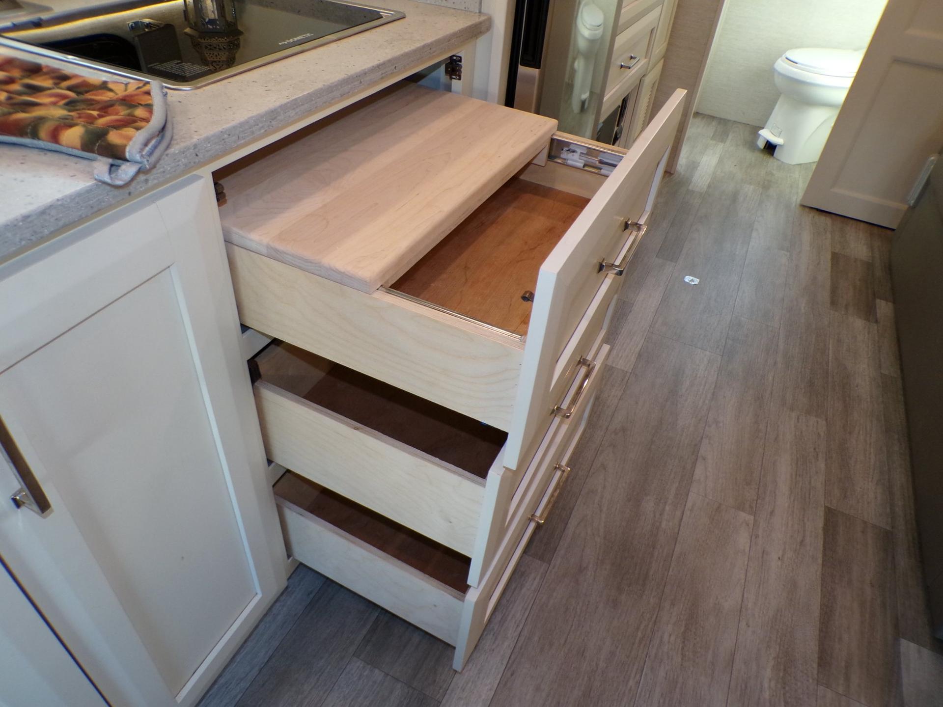 2023 Tiffin Motorhomes 2023 Tiffin Motorhomes Wayfarer - thumbnail 38