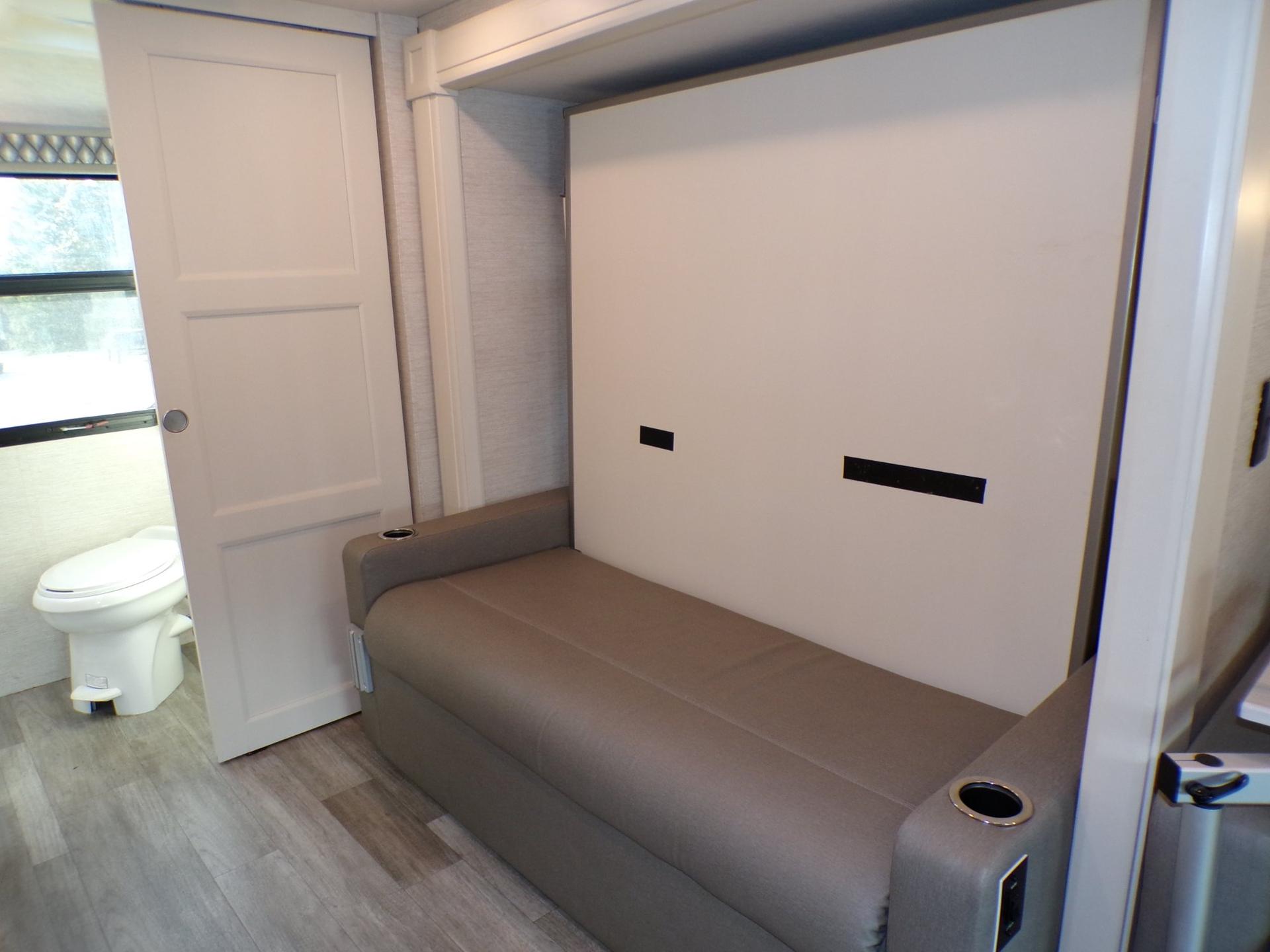 2023 Tiffin Motorhomes 2023 Tiffin Motorhomes Wayfarer - thumbnail 29