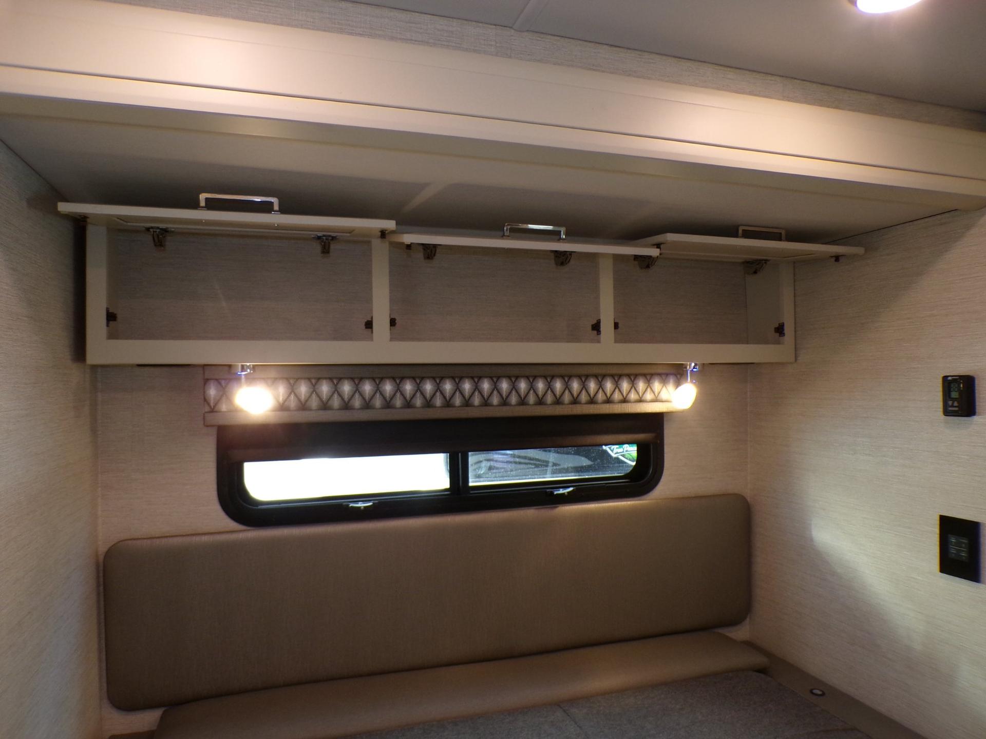 2023 Tiffin Motorhomes 2023 Tiffin Motorhomes Wayfarer - thumbnail 44