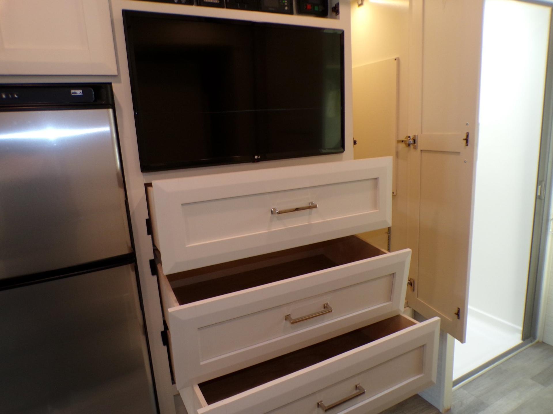 2023 Tiffin Motorhomes 2023 Tiffin Motorhomes Wayfarer - thumbnail 46