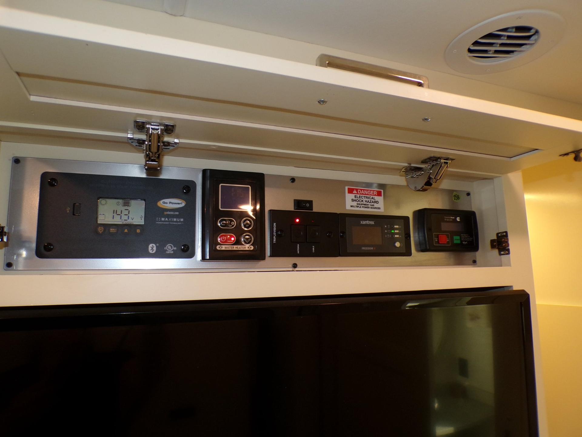 2023 Tiffin Motorhomes 2023 Tiffin Motorhomes Wayfarer - thumbnail 47