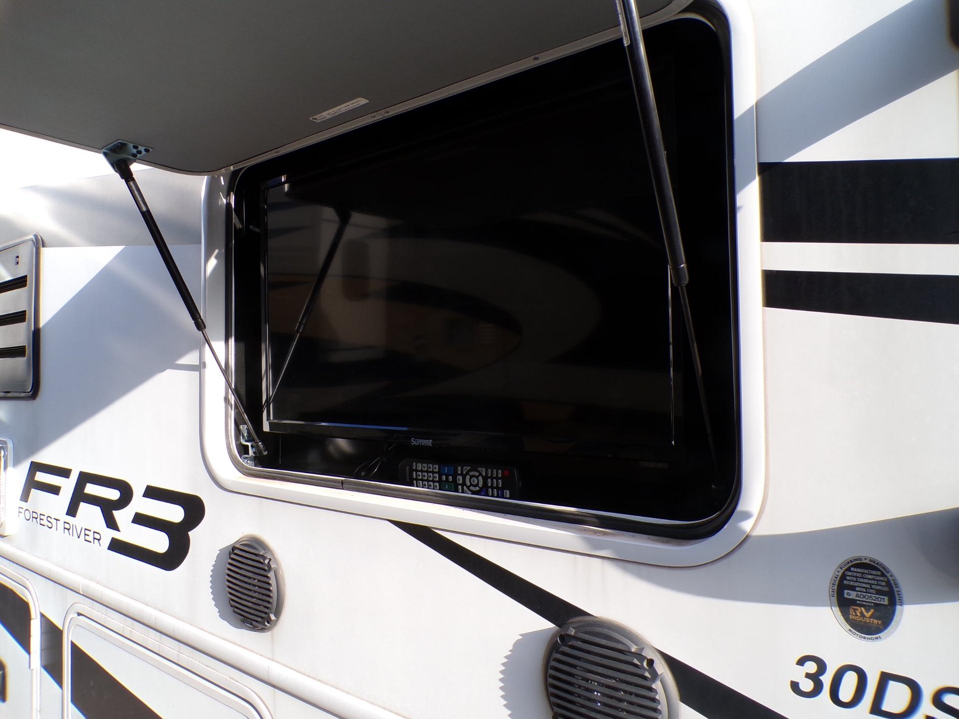 2022 Forest River 2022 Forest River FR3 - thumbnail 17