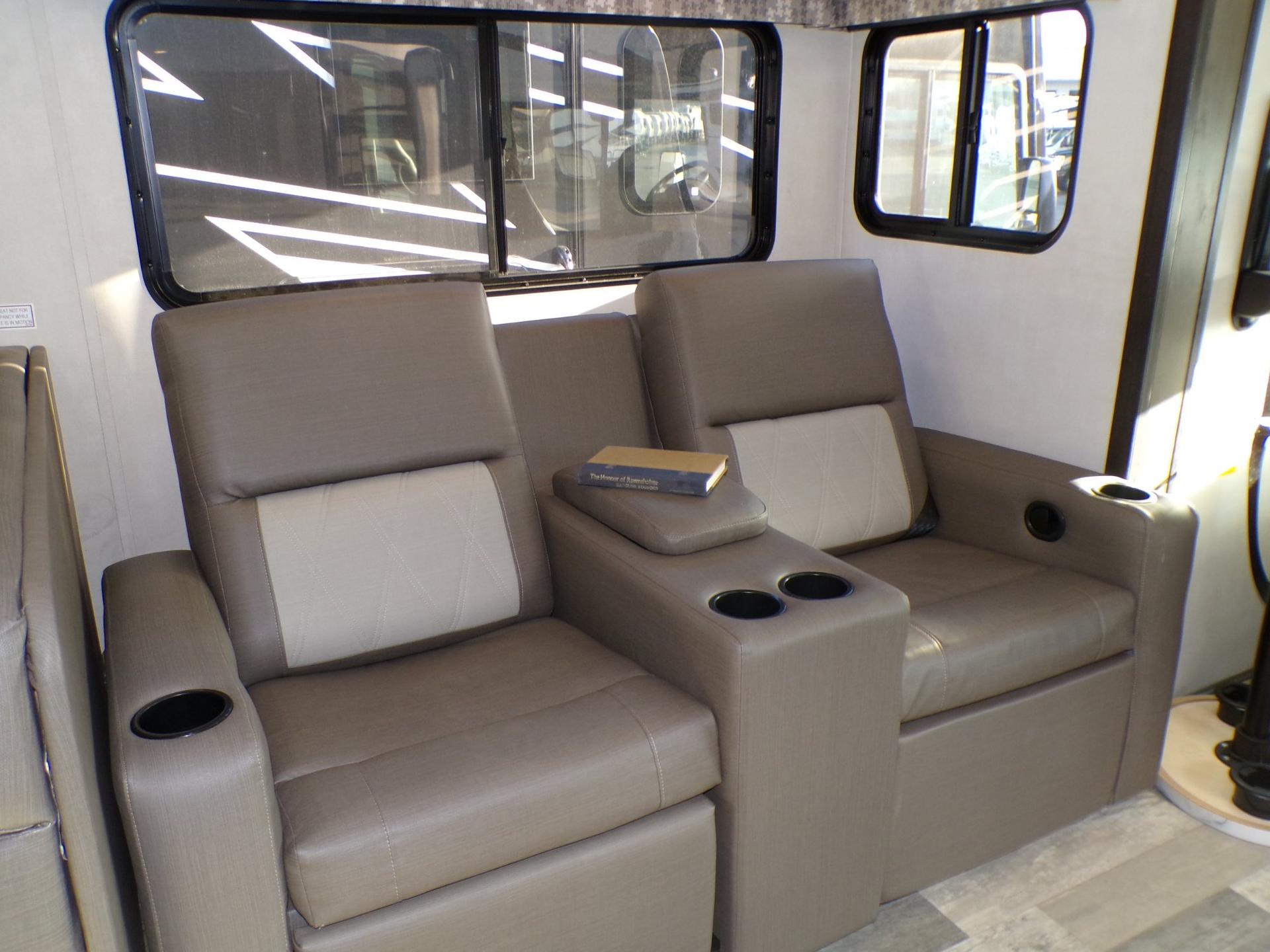 2022 Forest River 2022 Forest River FR3 - thumbnail 27