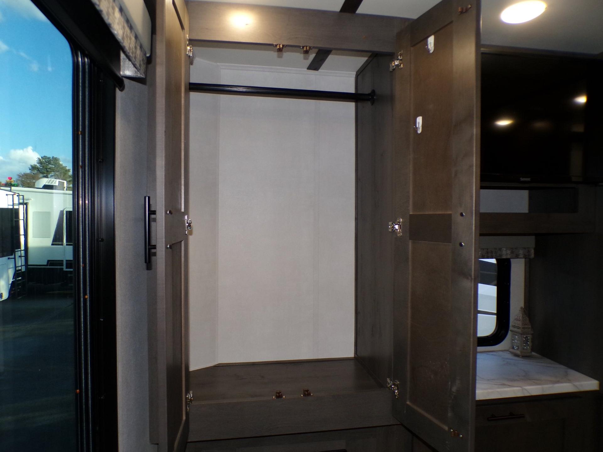 2022 Forest River 2022 Forest River FR3 - thumbnail 57