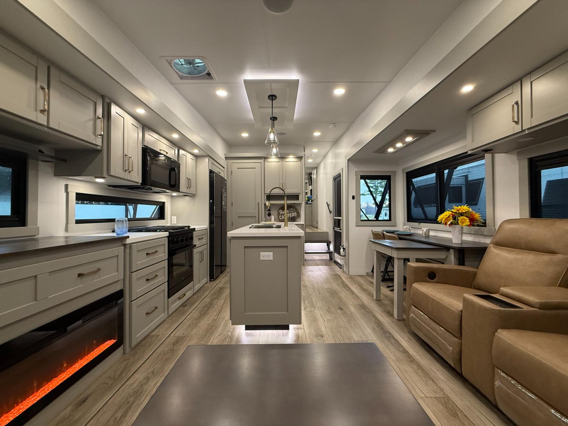 2026 Brinkley RV 2026 Brinkley RV Model Z - thumbnail 7