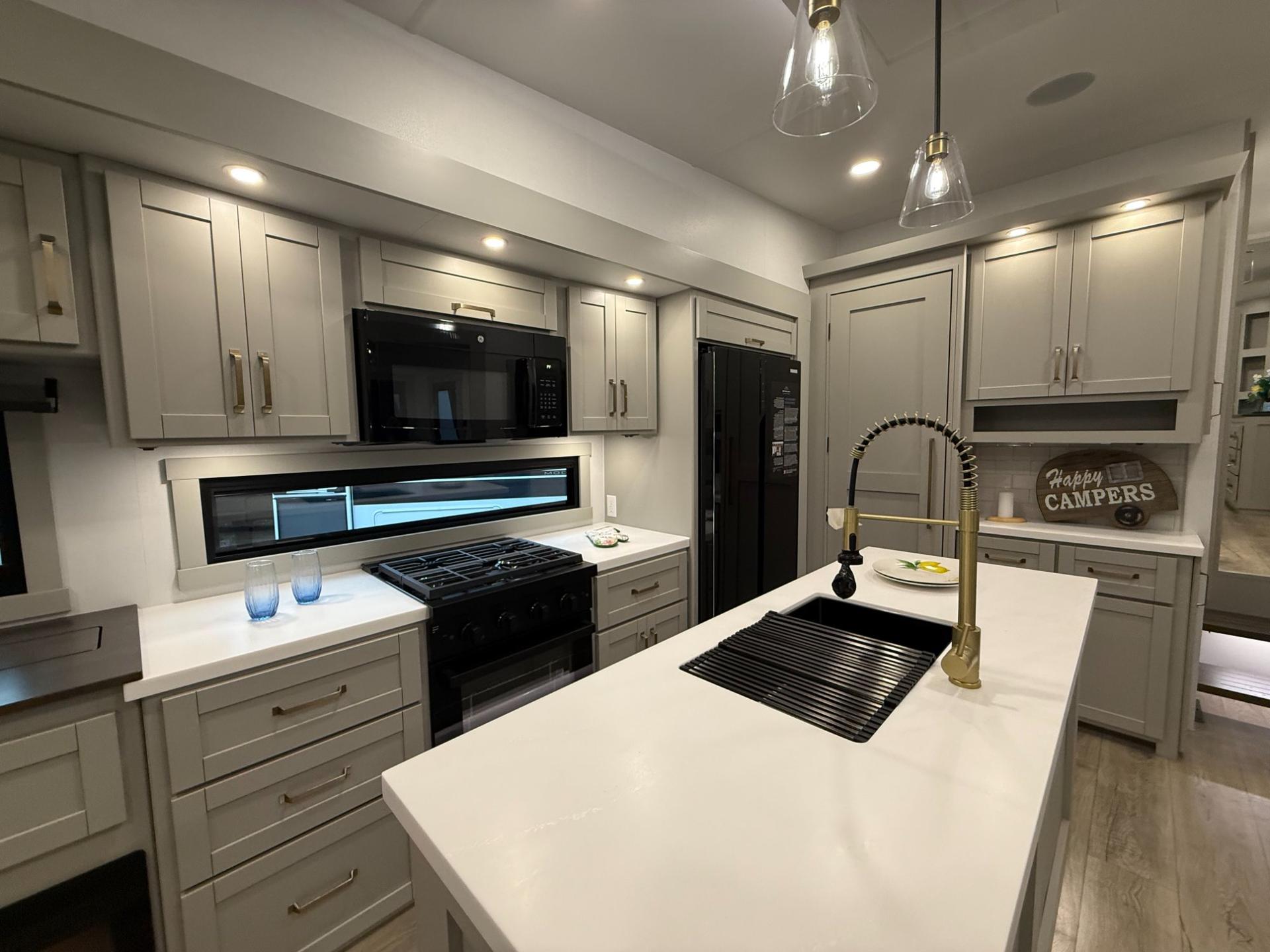 2026 Brinkley RV 2026 Brinkley RV Model Z - thumbnail 8