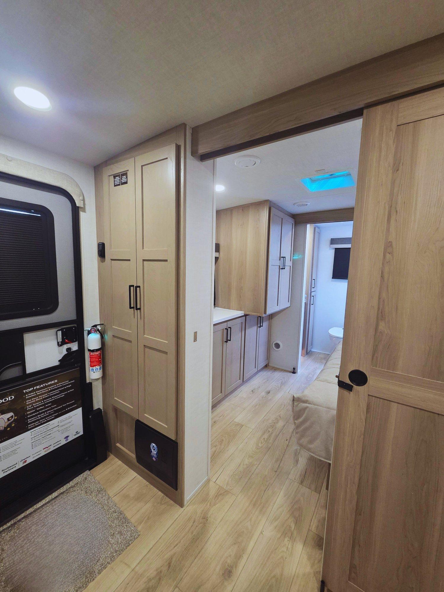 2026 Forest River 2026 Forest River Rockwood Mini Lite - thumbnail 10