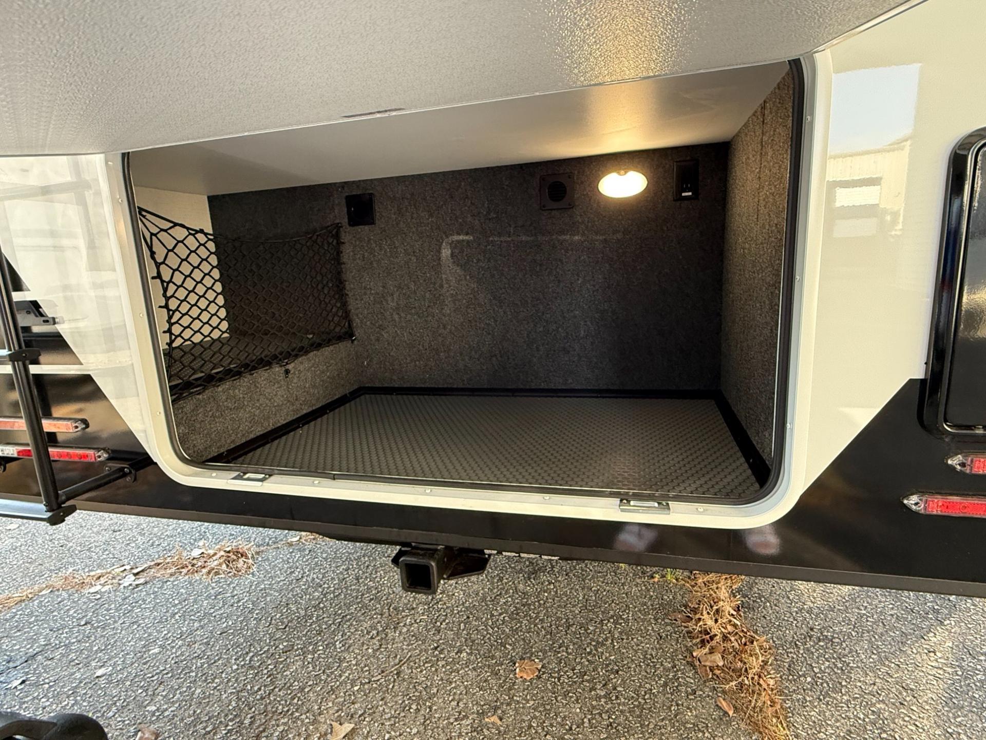 2026 Brinkley RV 2026 Brinkley RV Model I - thumbnail 5