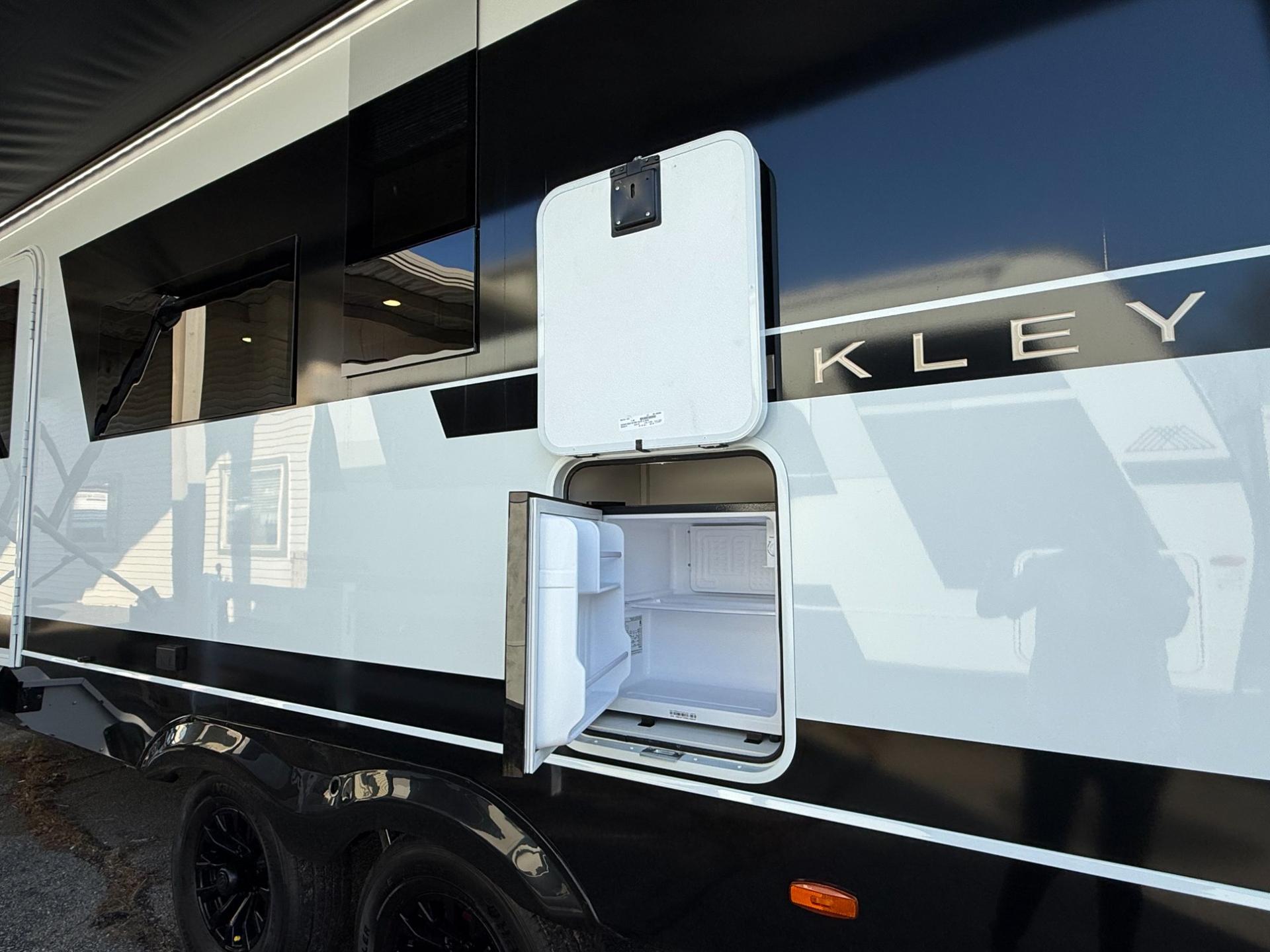 2026 Brinkley RV 2026 Brinkley RV Model I - thumbnail 6