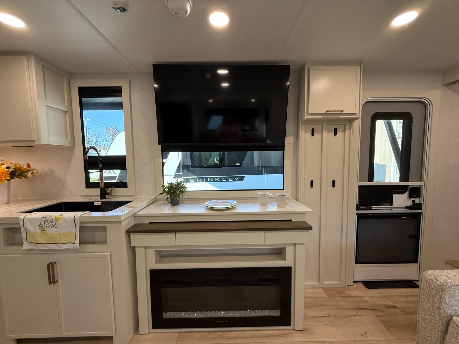 2026 Brinkley RV 2026 Brinkley RV Model I - thumbnail 18