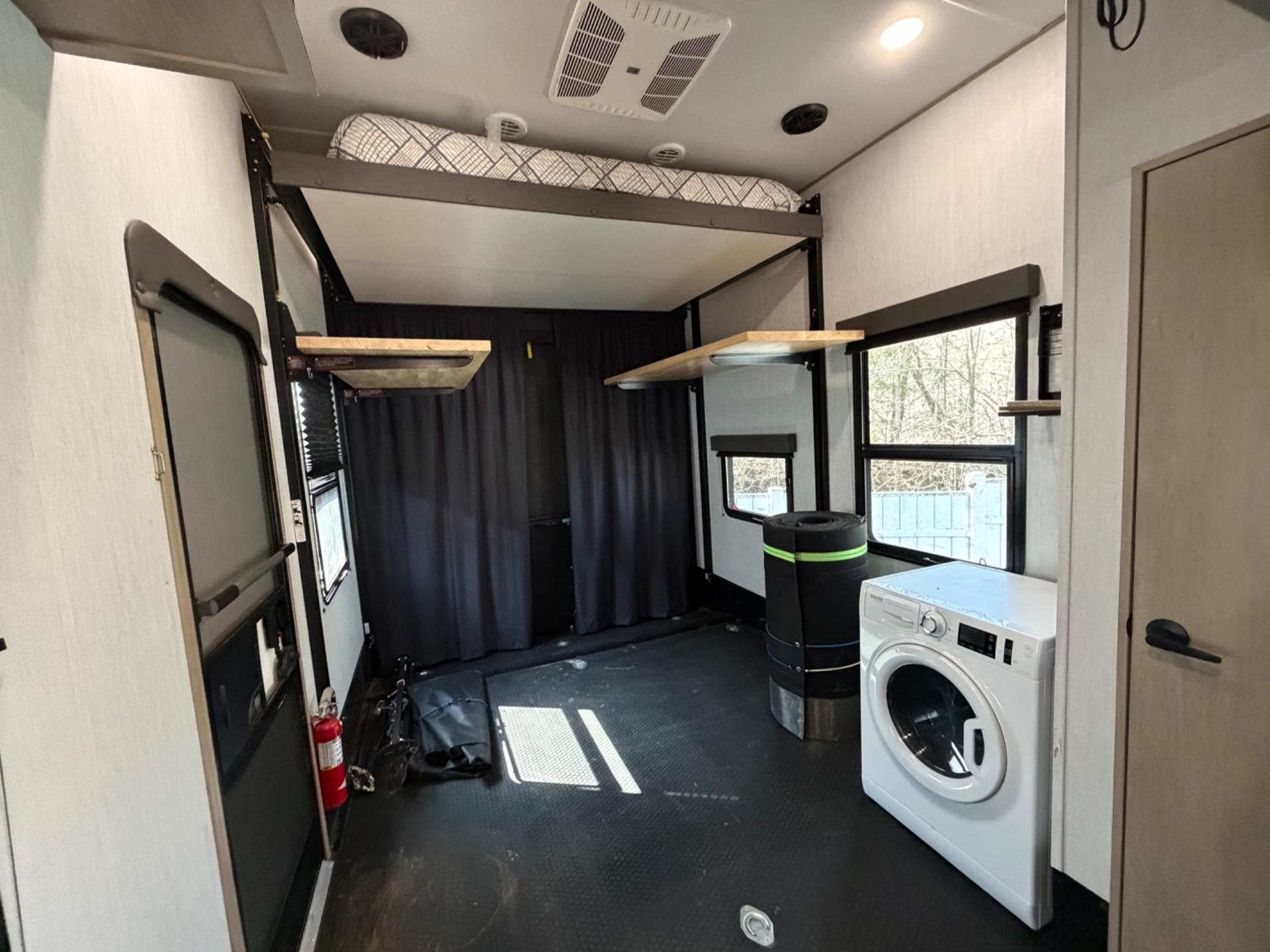 2023 Grand Design 2023 Grand Design Momentum M-Class - thumbnail 16