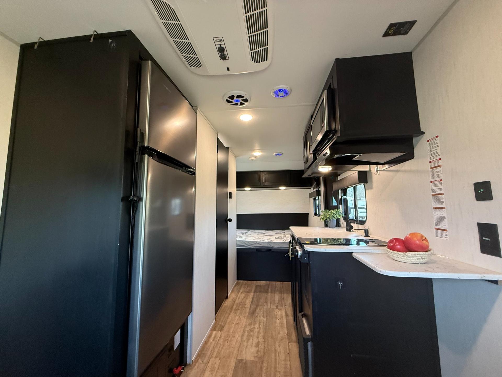 2022 Forest River 2022 Forest River Cherokee Wolf Pup - thumbnail 7