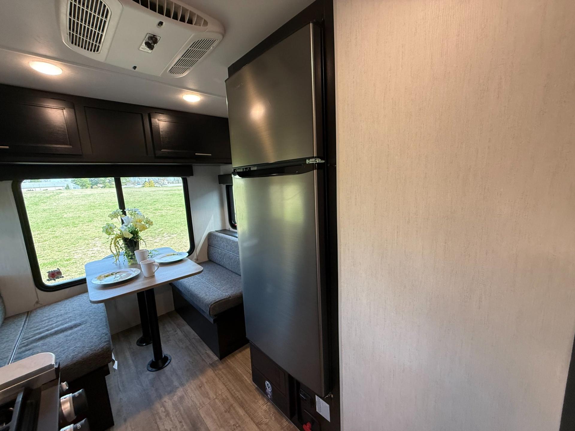 2022 Forest River 2022 Forest River Cherokee Wolf Pup - thumbnail 11