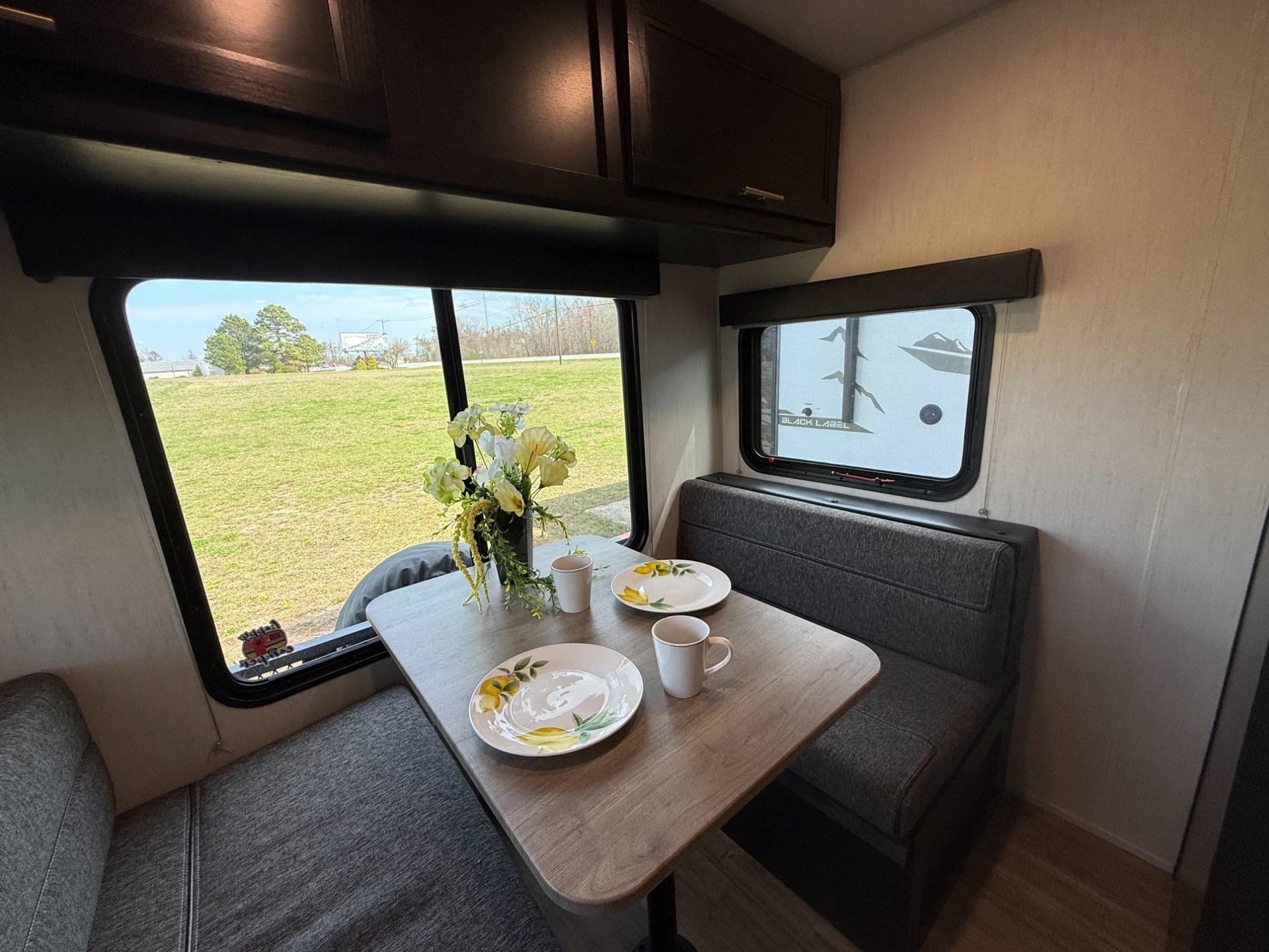 2022 Forest River 2022 Forest River Cherokee Wolf Pup - thumbnail 14