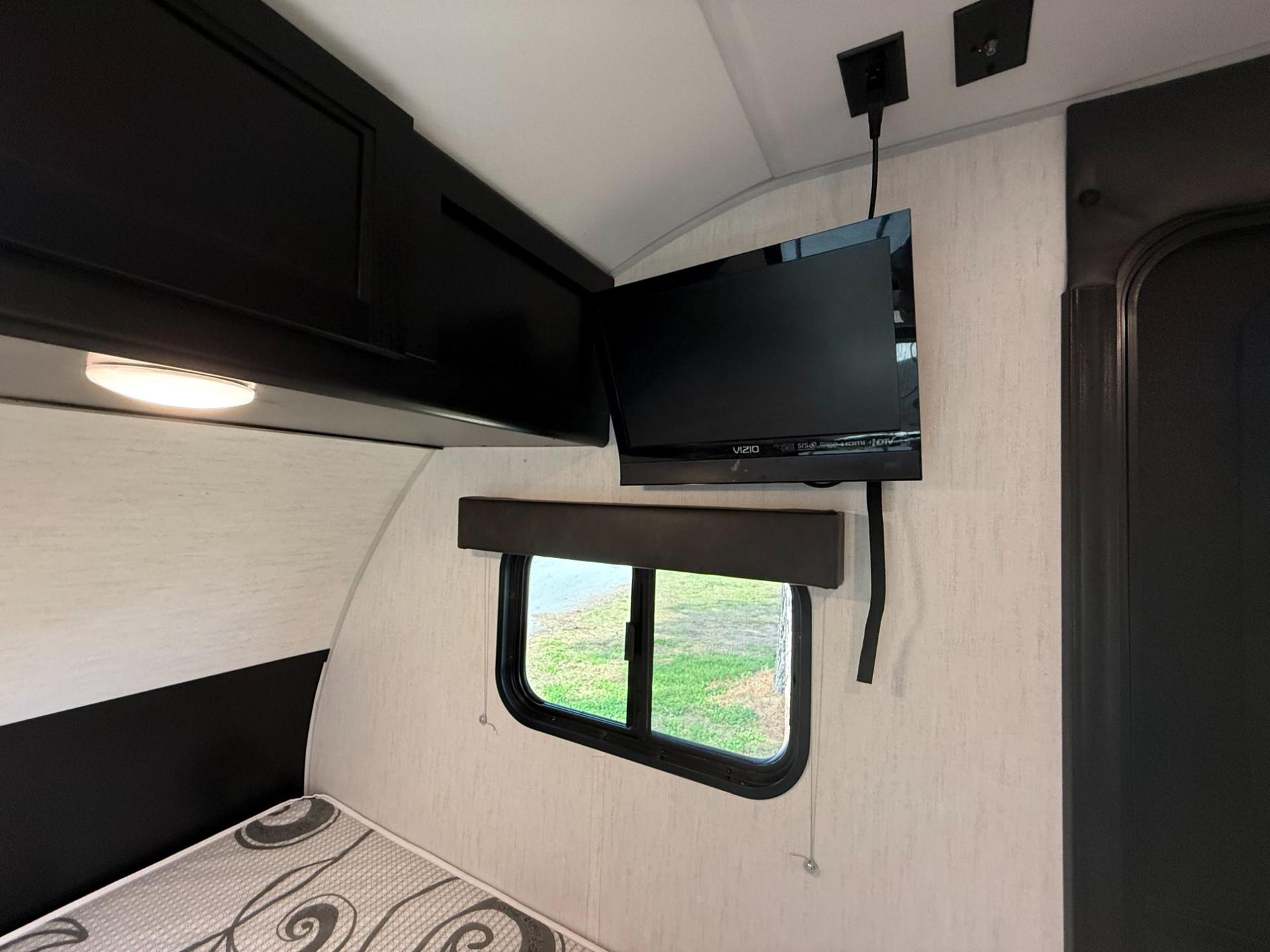 2022 Forest River 2022 Forest River Cherokee Wolf Pup - thumbnail 20