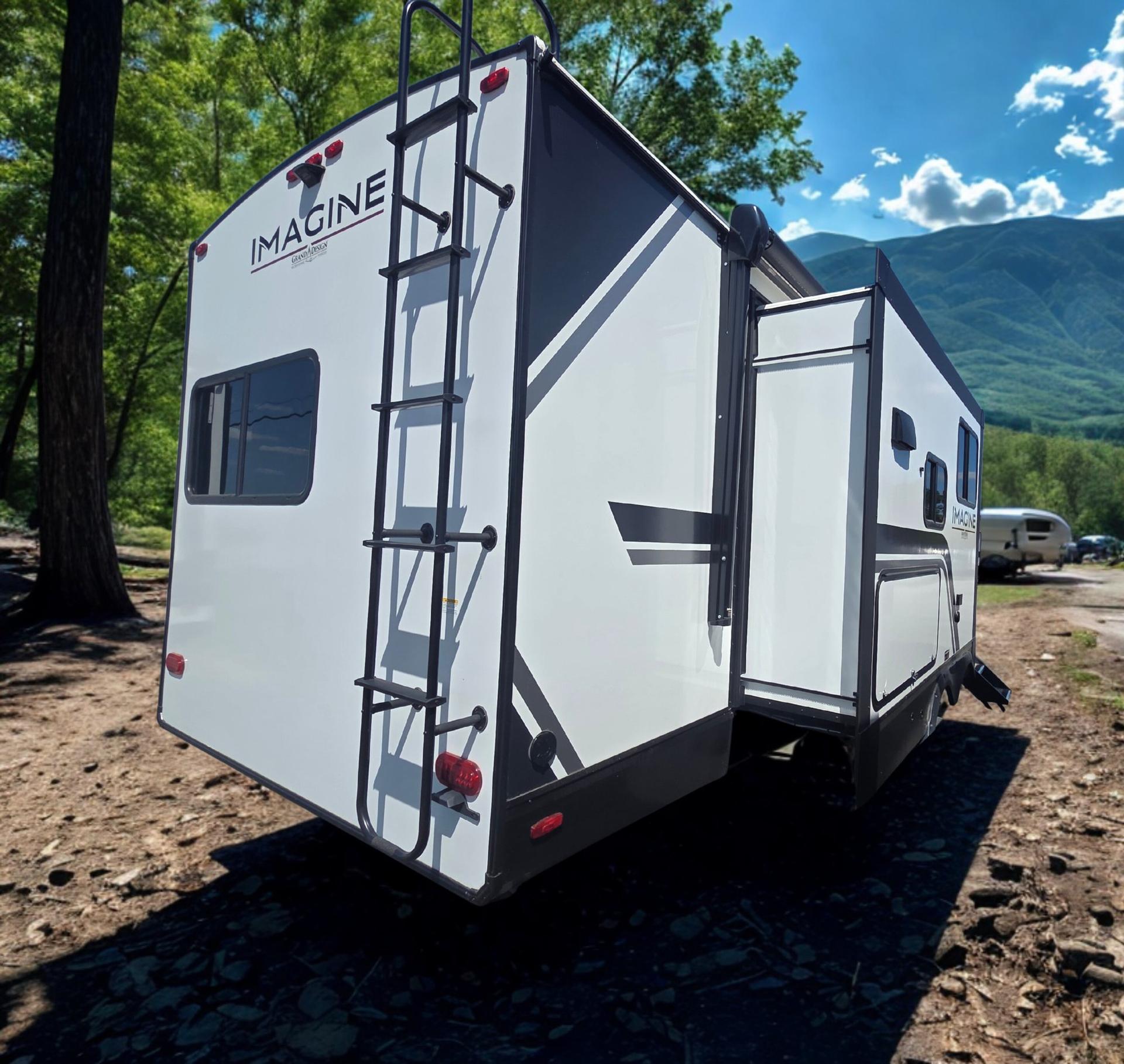 2025 Grand Design 2025 Grand Design Imagine - thumbnail 3