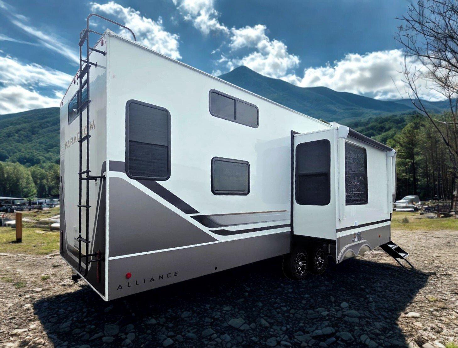 2026 Alliance RV 2026 Alliance RV Paradigm - thumbnail 3