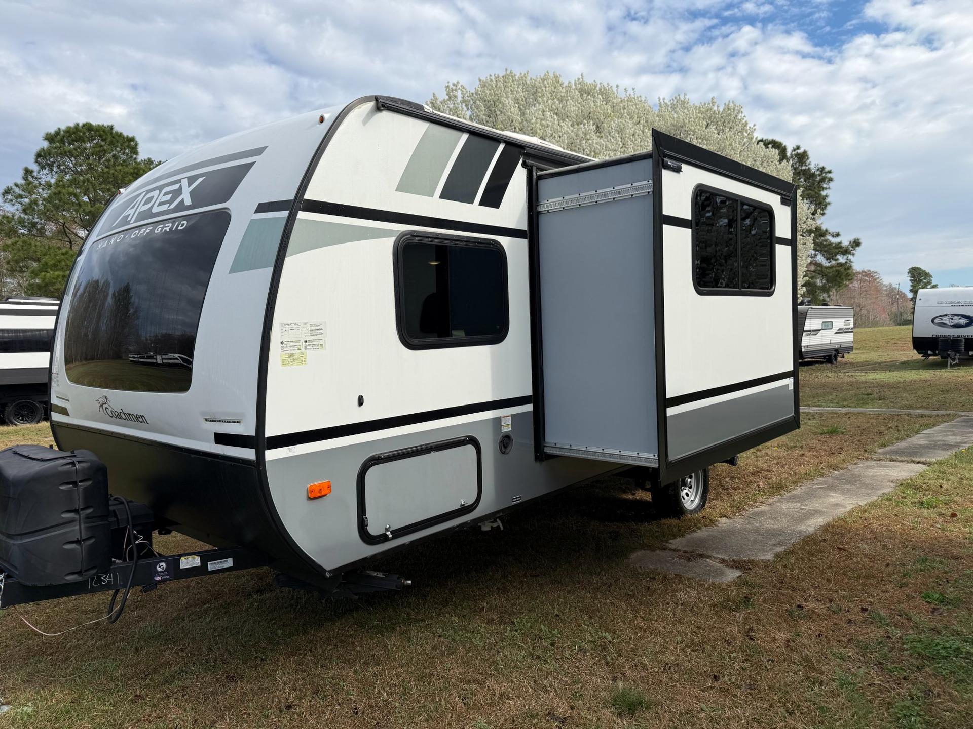 2022 Coachmen 2022 Coachmen Apex Nano - thumbnail 4