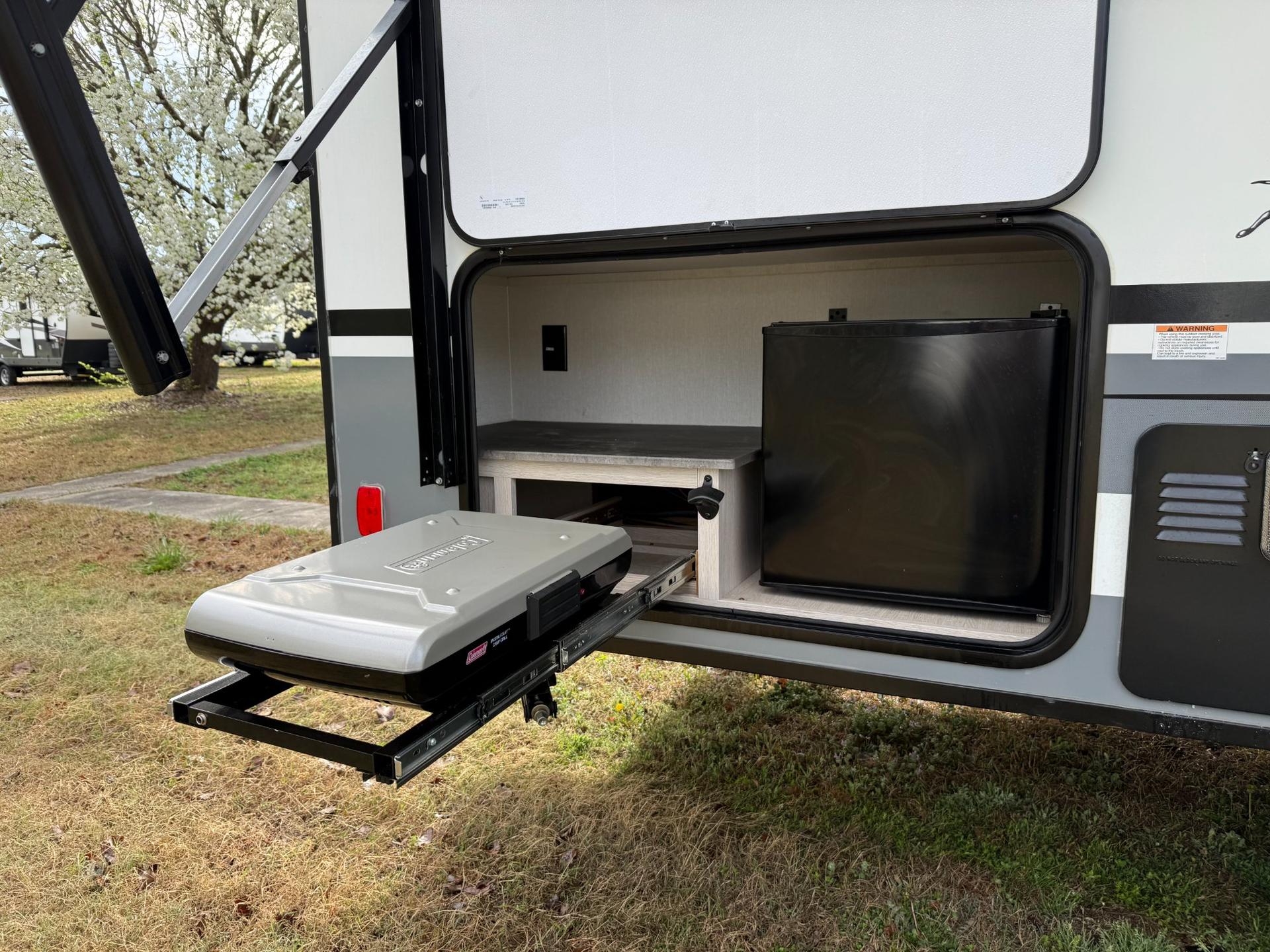 2022 Coachmen 2022 Coachmen Apex Nano - thumbnail 5