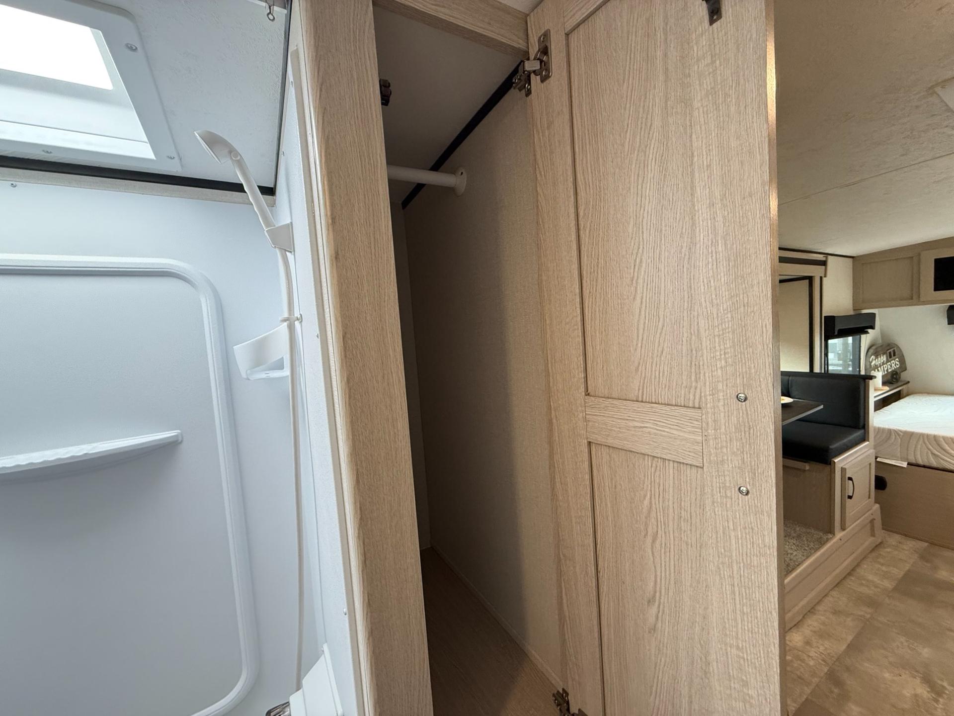2022 Coachmen 2022 Coachmen Apex Nano - thumbnail 24
