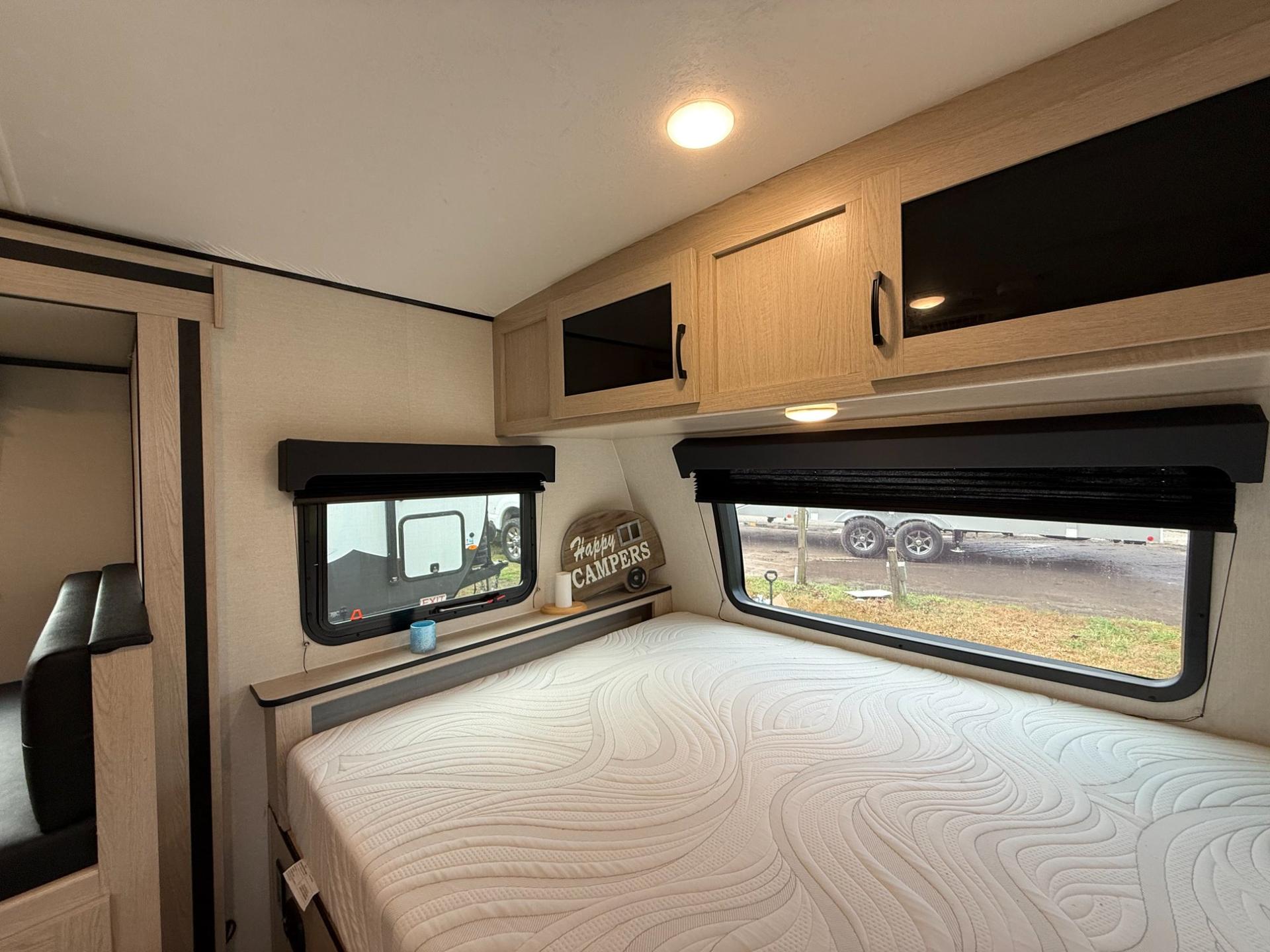 2022 Coachmen 2022 Coachmen Apex Nano - thumbnail 26