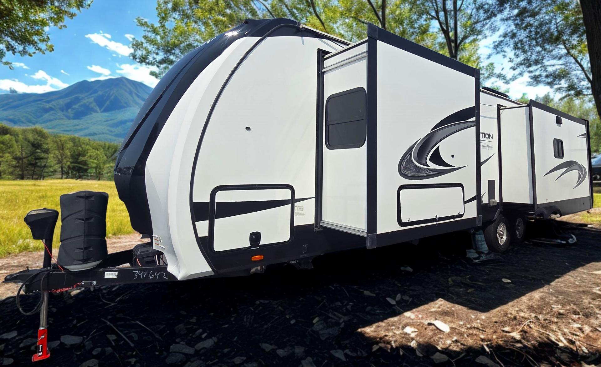 2022 Grand Design 2022 Grand Design Reflection - thumbnail 4