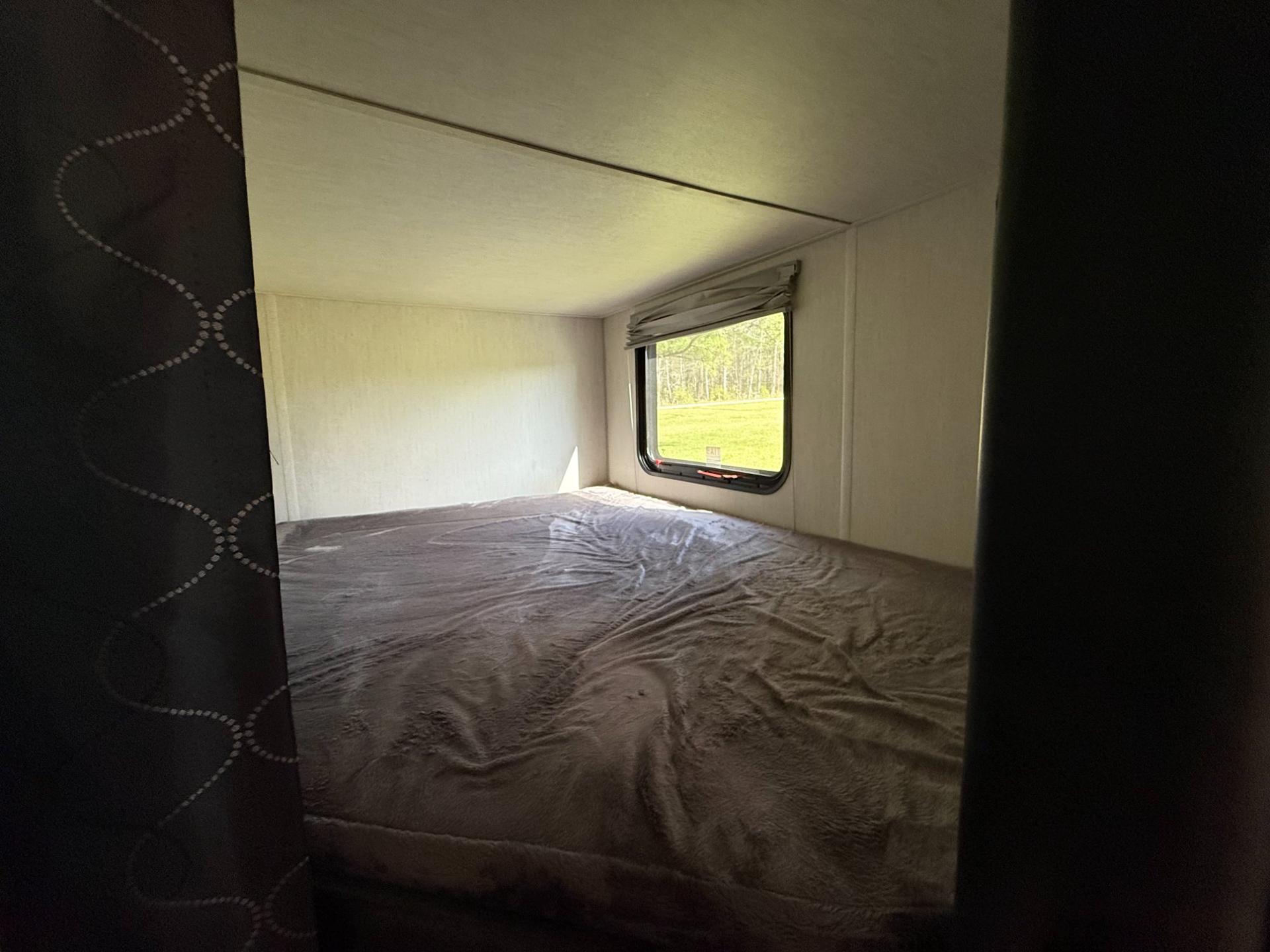 2023 Forest River 2023 Forest River Cherokee Grey Wolf Black Label - thumbnail 18