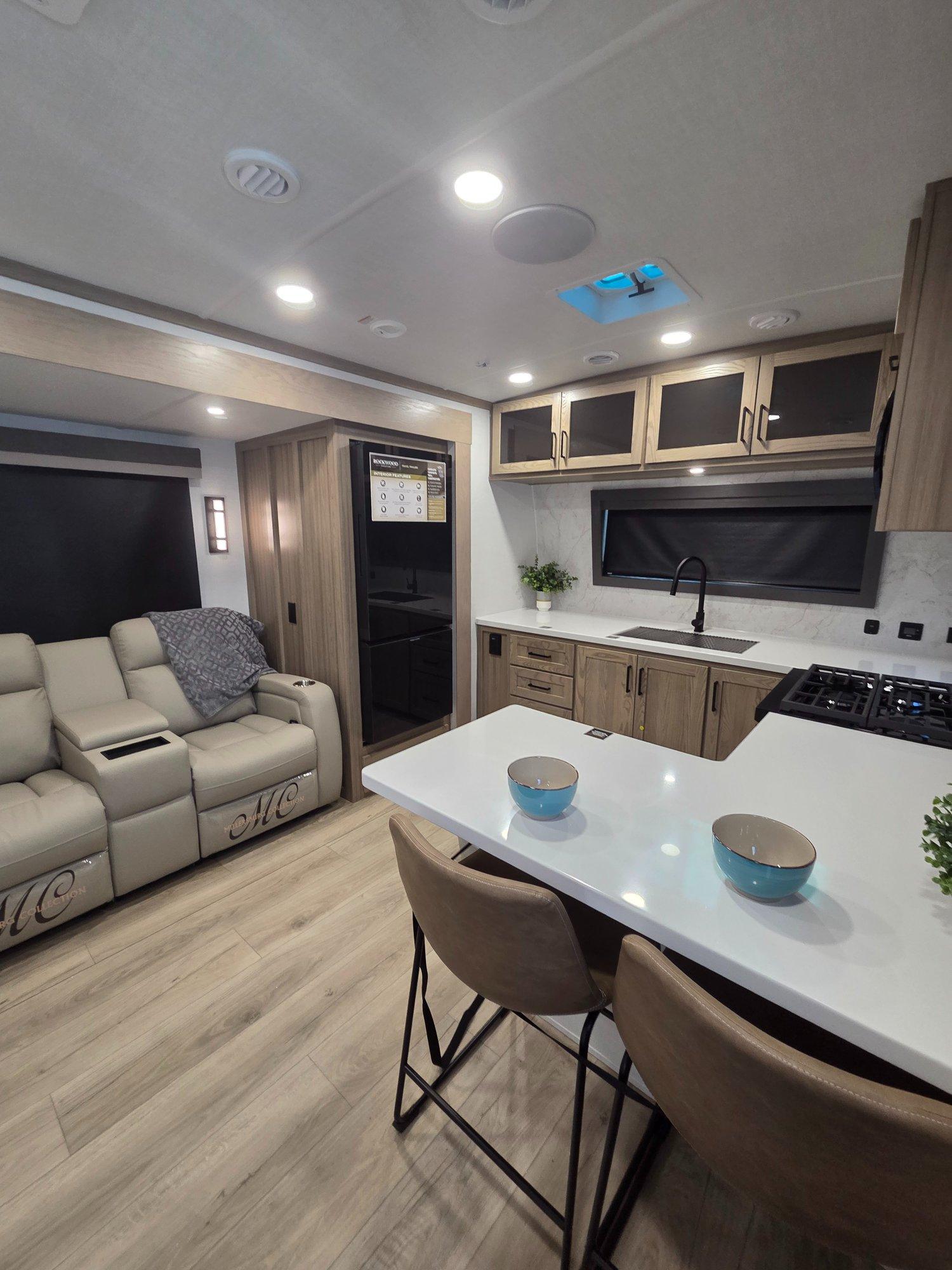 2026 Rockwood 2026 Rockwood Signature - thumbnail 4