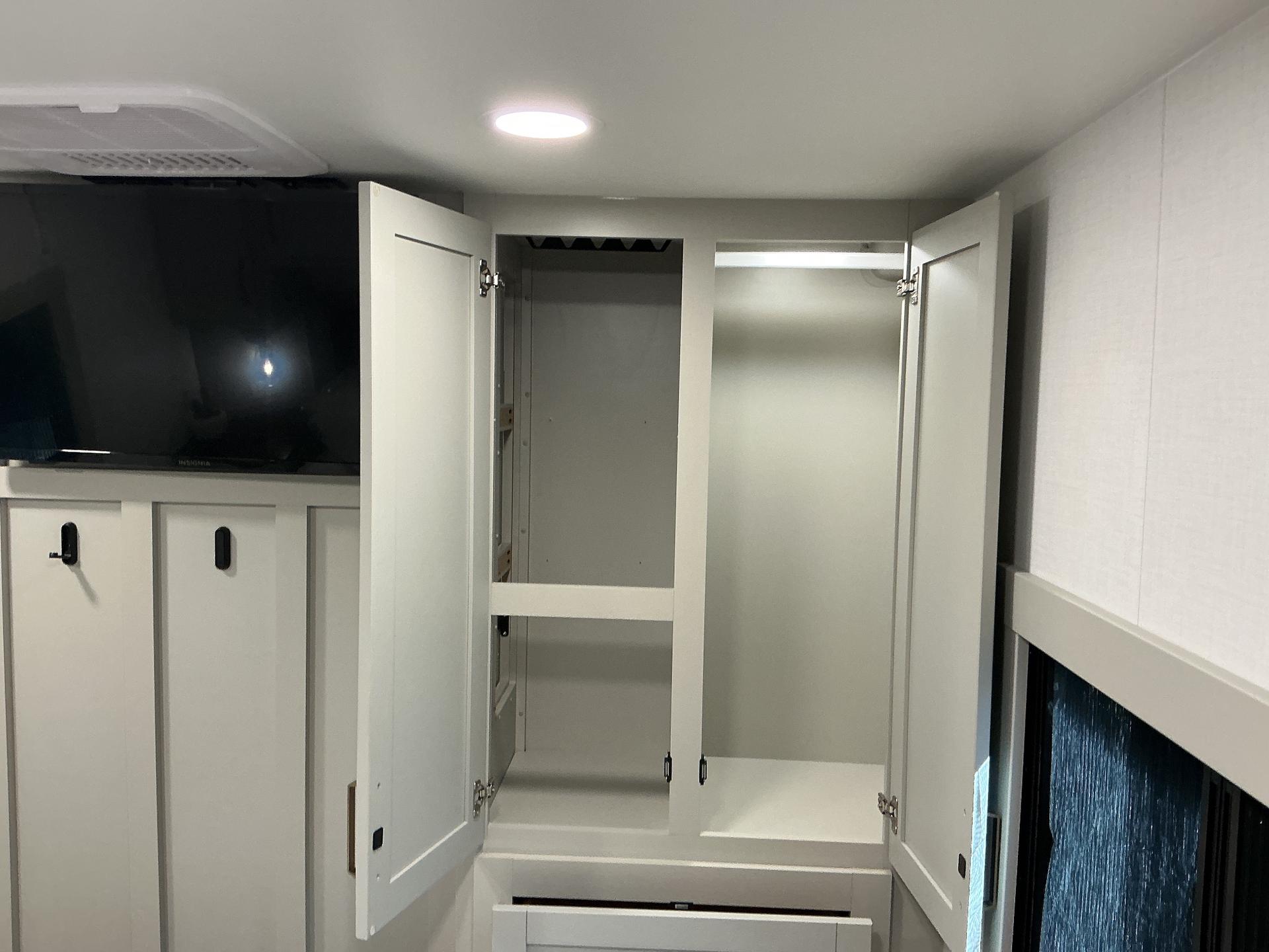 2025 Brinkley RV 2025 Brinkley RV Model Z - thumbnail 30