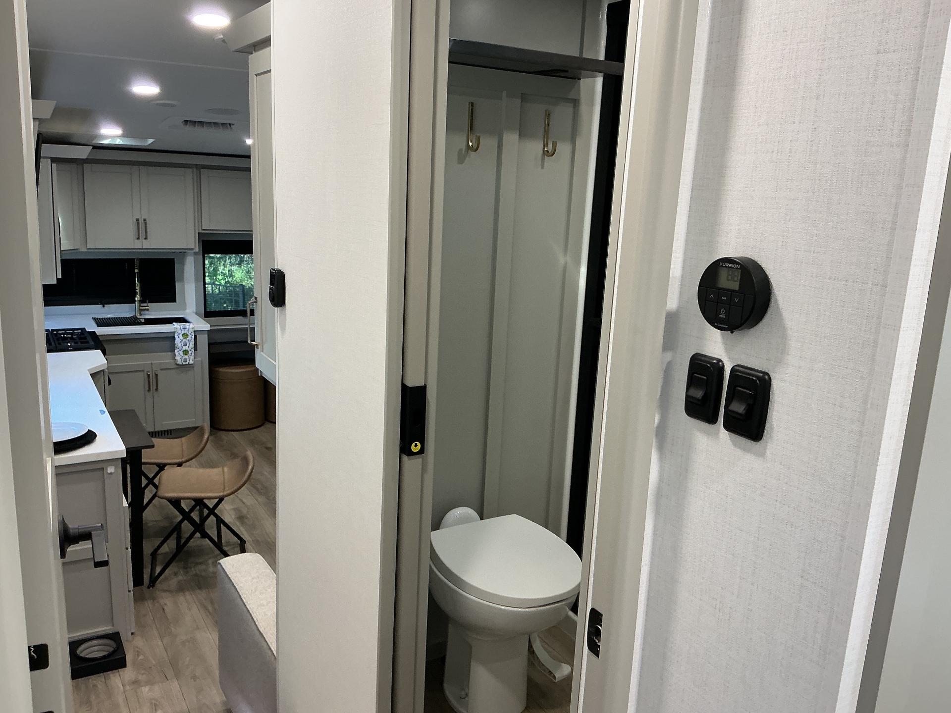 2025 Brinkley RV 2025 Brinkley RV Model Z - thumbnail 19