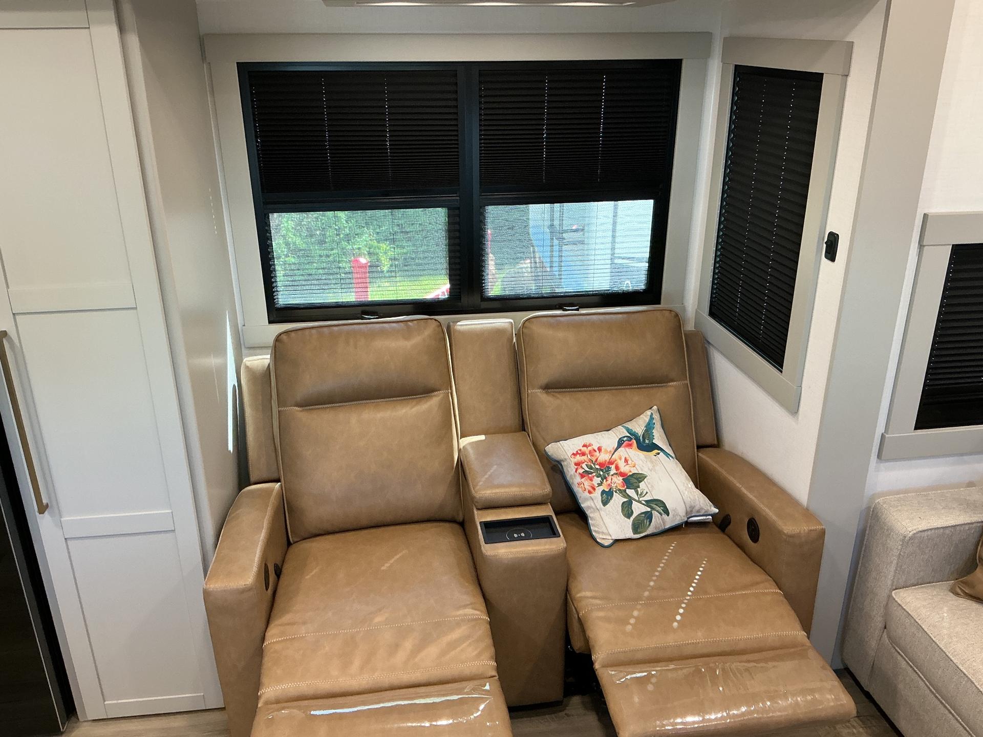 2025 Brinkley RV 2025 Brinkley RV Model Z - thumbnail 23