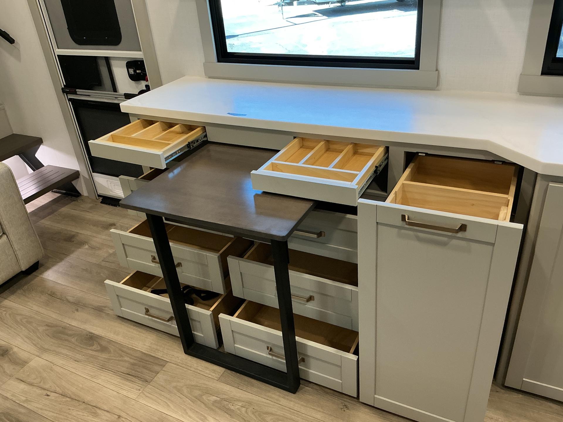 2025 Brinkley RV 2025 Brinkley RV Model Z - thumbnail 8