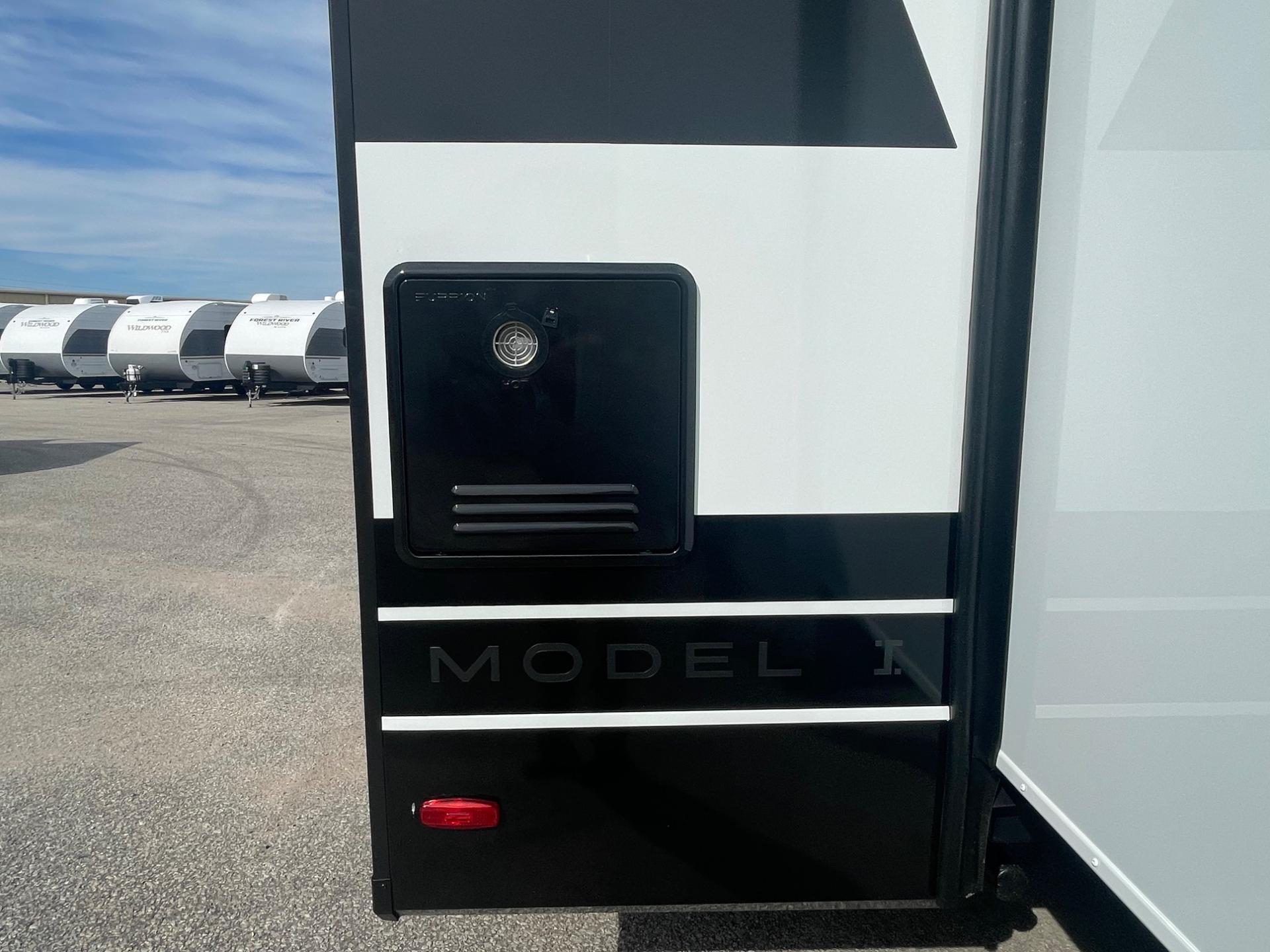 2026 Brinkley RV 2026 Brinkley RV Model I - thumbnail 4