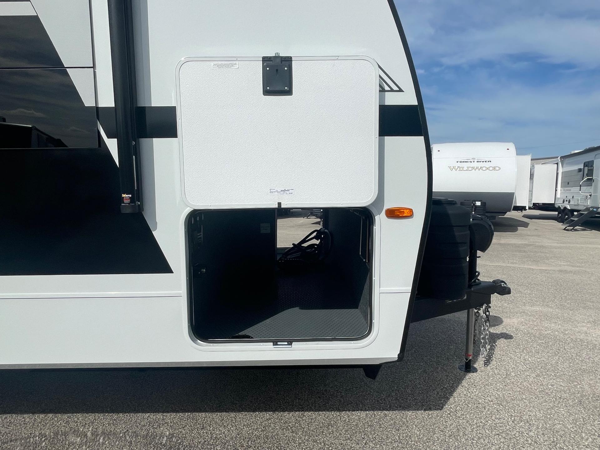 2026 Brinkley RV 2026 Brinkley RV Model I - thumbnail 5