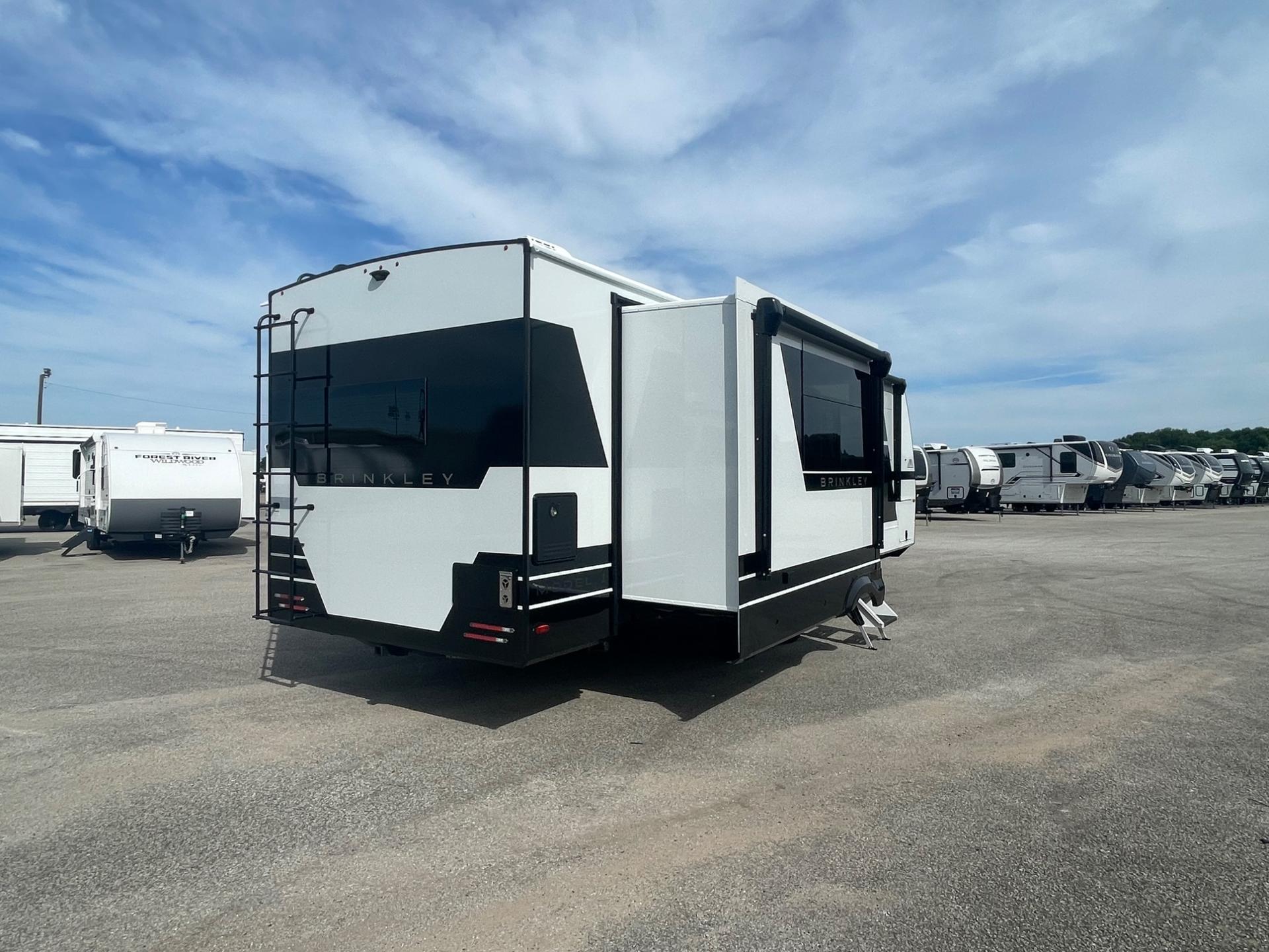 2026 Brinkley RV 2026 Brinkley RV Model I - thumbnail 3