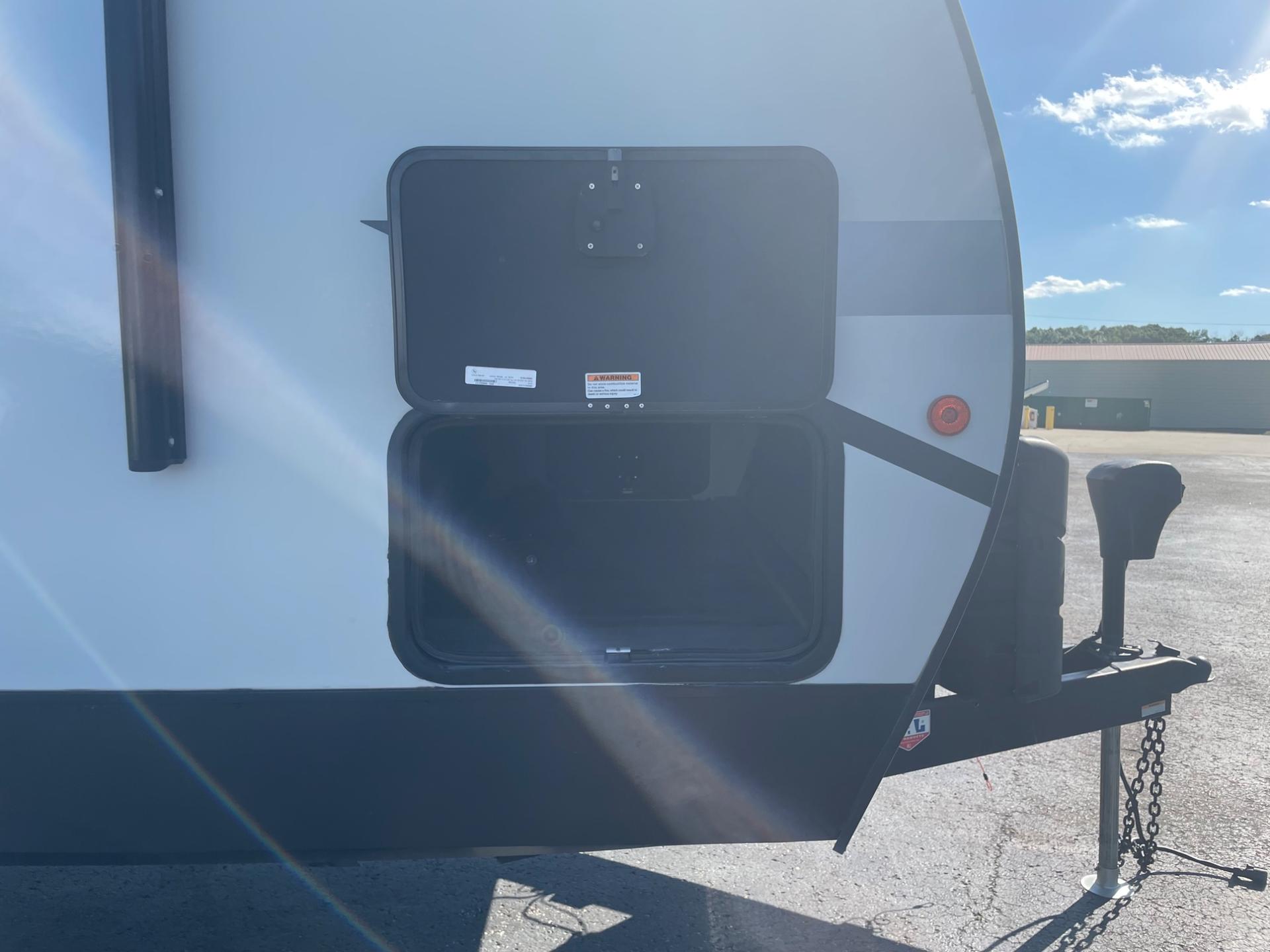 2022 Winnebago 2022 Winnebago Minnie - thumbnail 6
