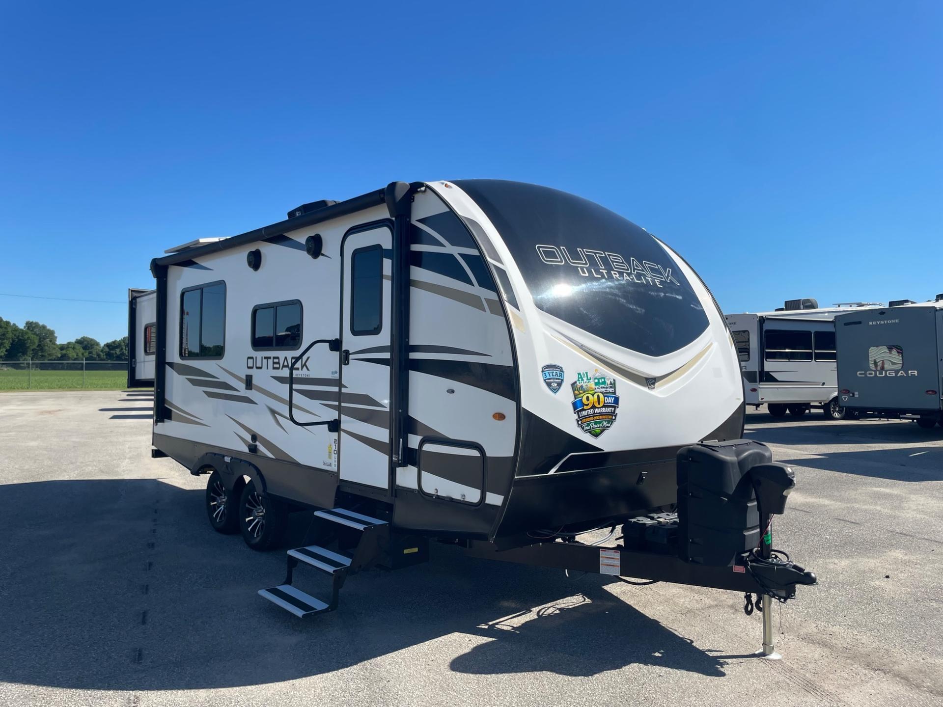 2023 Keystone Outback Ultra-Lite 210URS