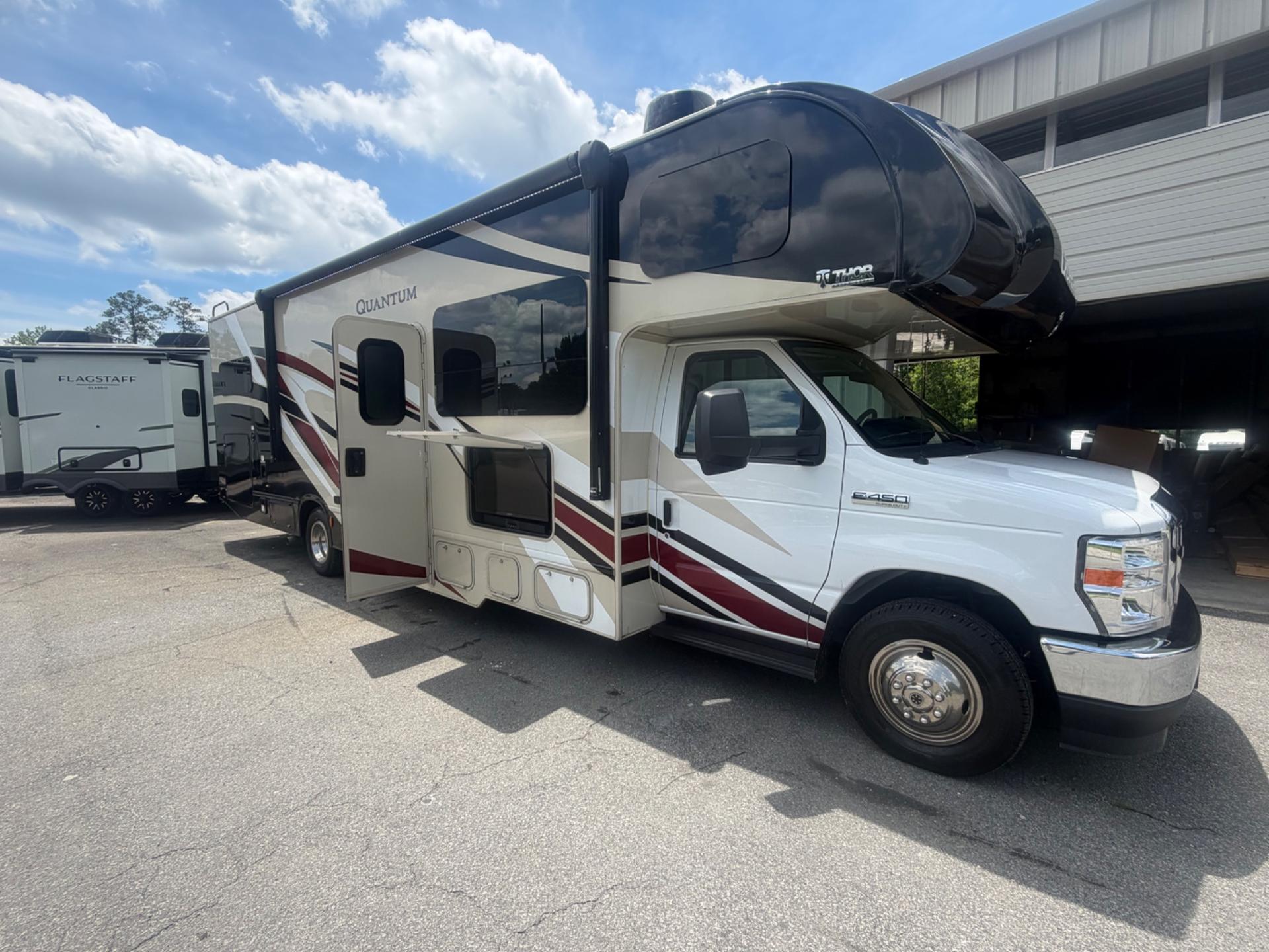 2021 Thor Motor Coach Quantum LF31