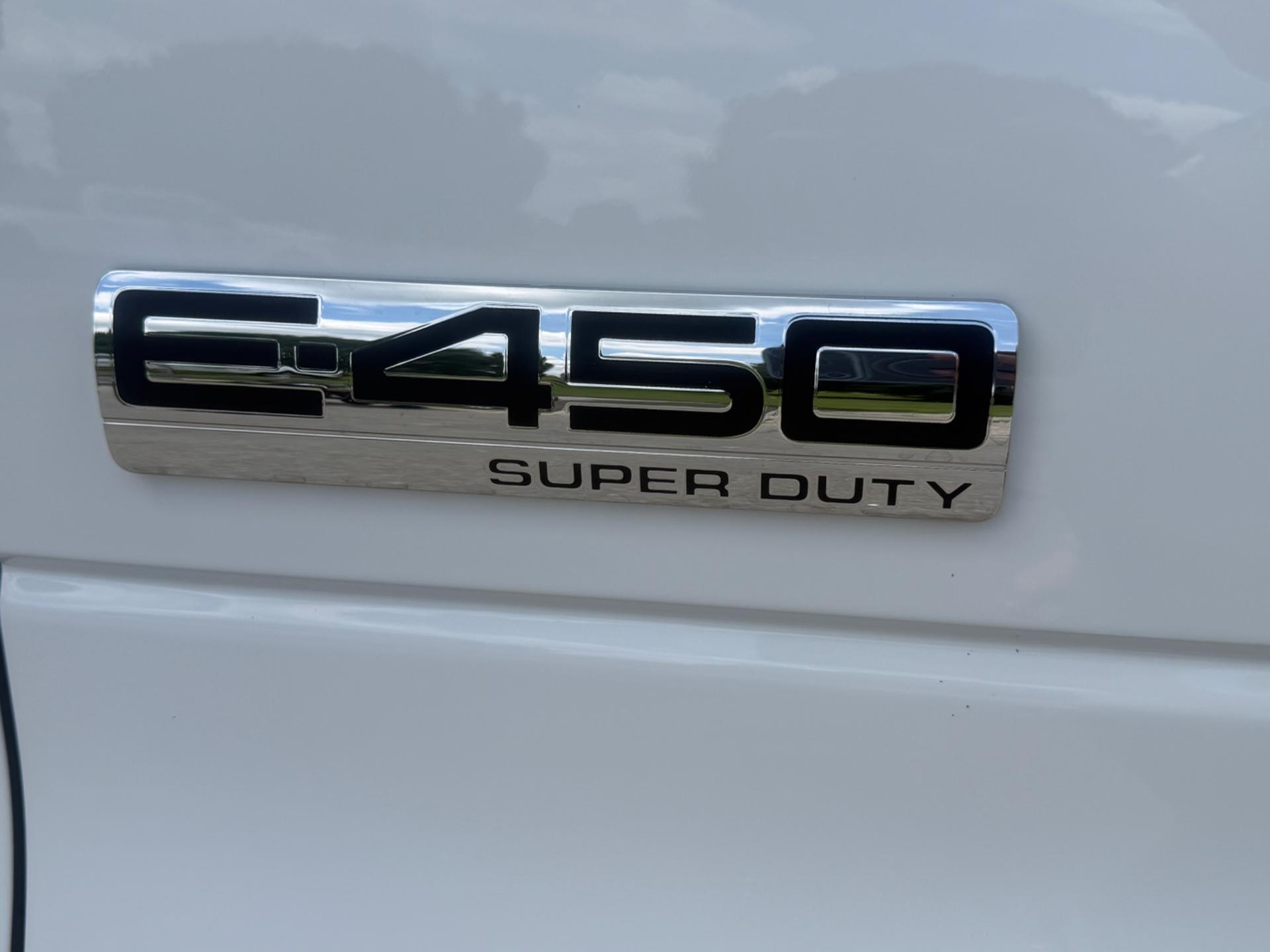 2021 Thor Motor Coach 2021 Thor Motor Coach Quantum - thumbnail 5