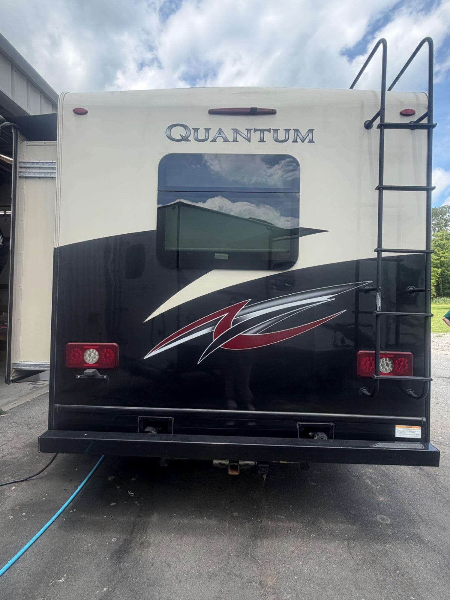 2021 Thor Motor Coach 2021 Thor Motor Coach Quantum - thumbnail 7