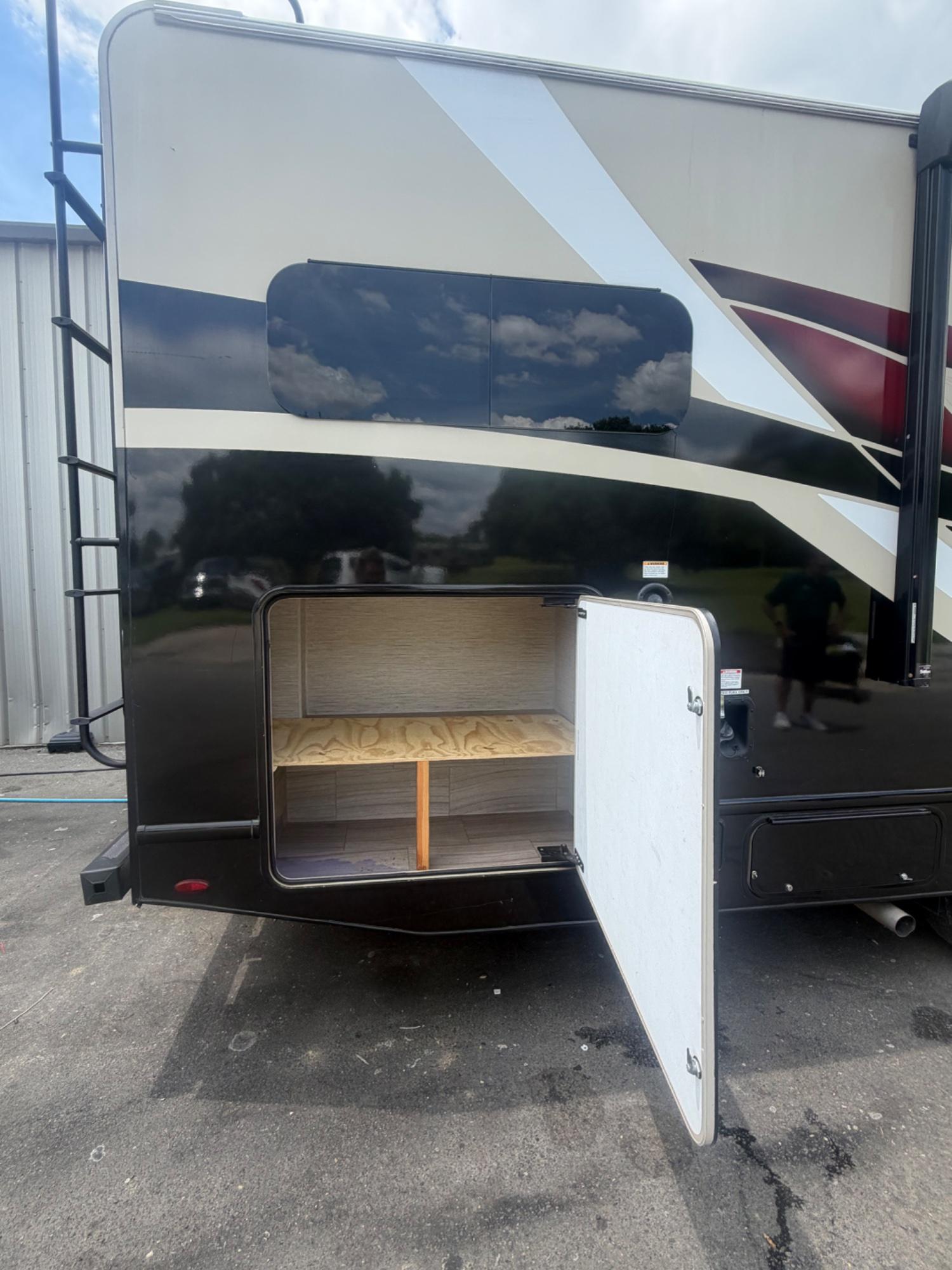 2021 Thor Motor Coach 2021 Thor Motor Coach Quantum - thumbnail 8