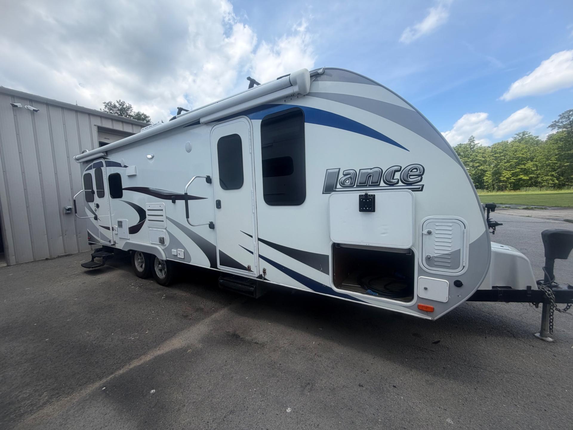 2019 Lance 2375 2375