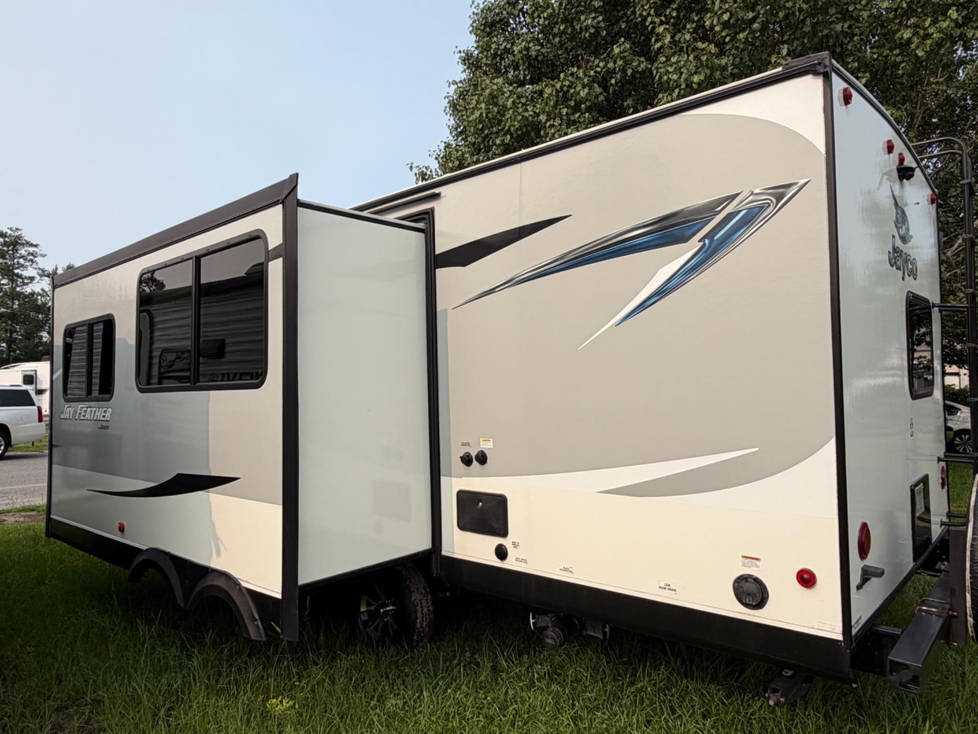 2017 Jayco 2017 Jayco Jay Feather - thumbnail 8