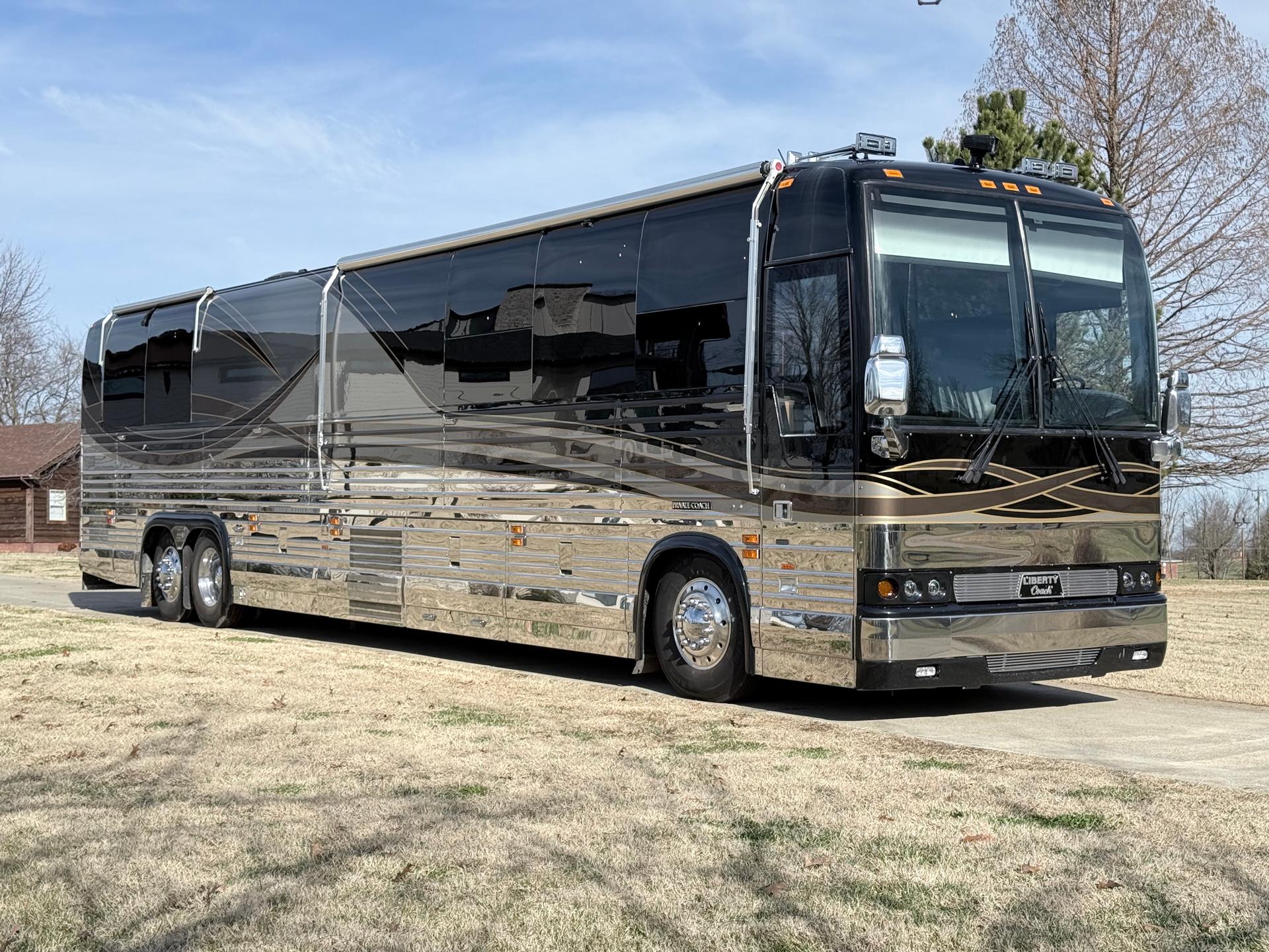 2001 Prevost Liberty