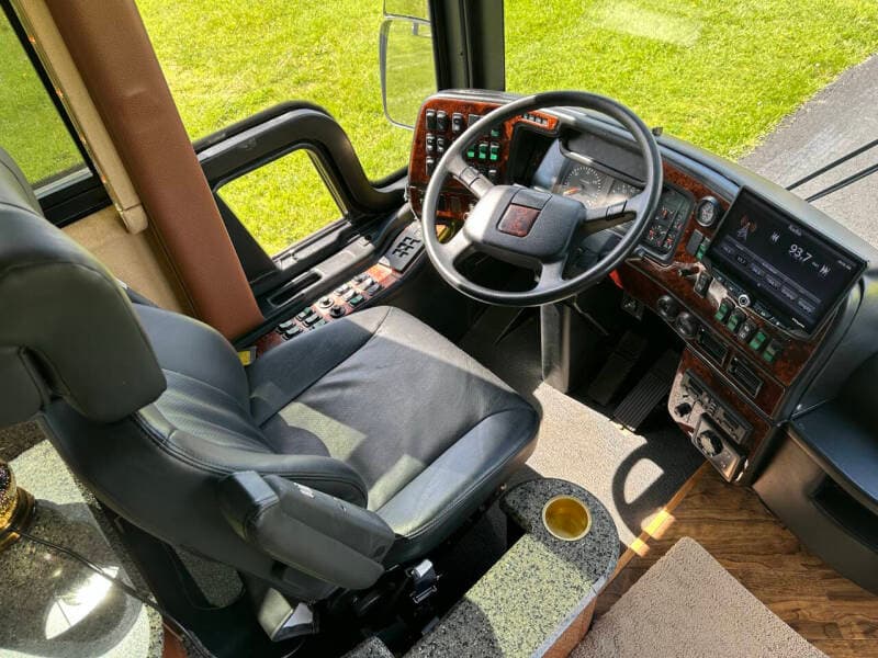 2001 Prevost 2001 Prevost Liberty - thumbnail 9