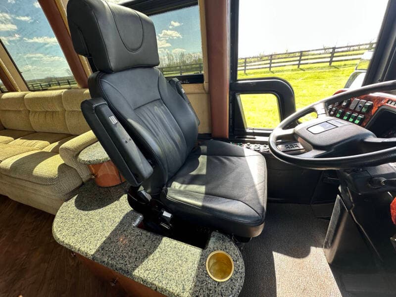 2001 Prevost 2001 Prevost Liberty - thumbnail 11