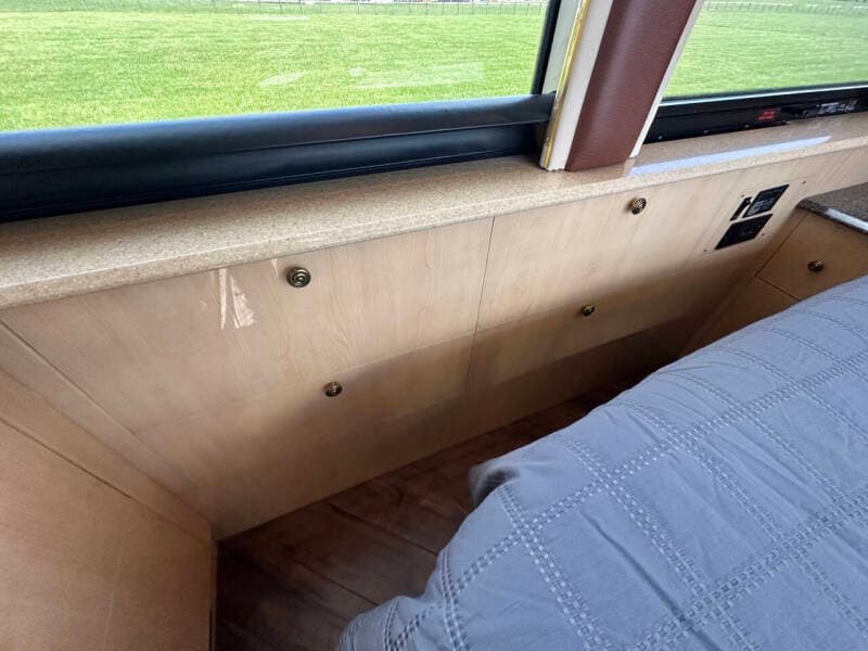 2001 Prevost 2001 Prevost Liberty - thumbnail 51