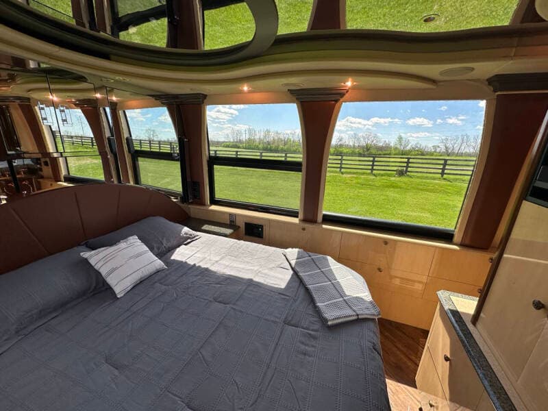 2001 Prevost 2001 Prevost Liberty - thumbnail 52