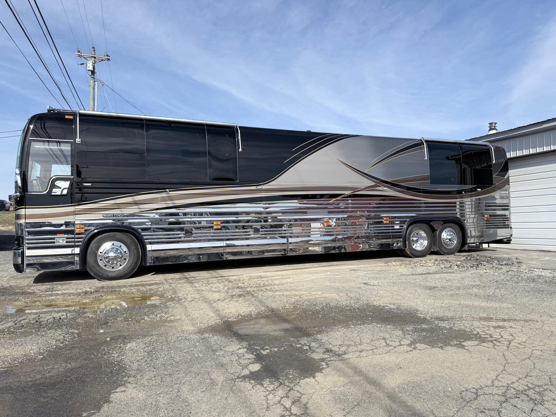 2001 Prevost 2001 Prevost Liberty - thumbnail 60
